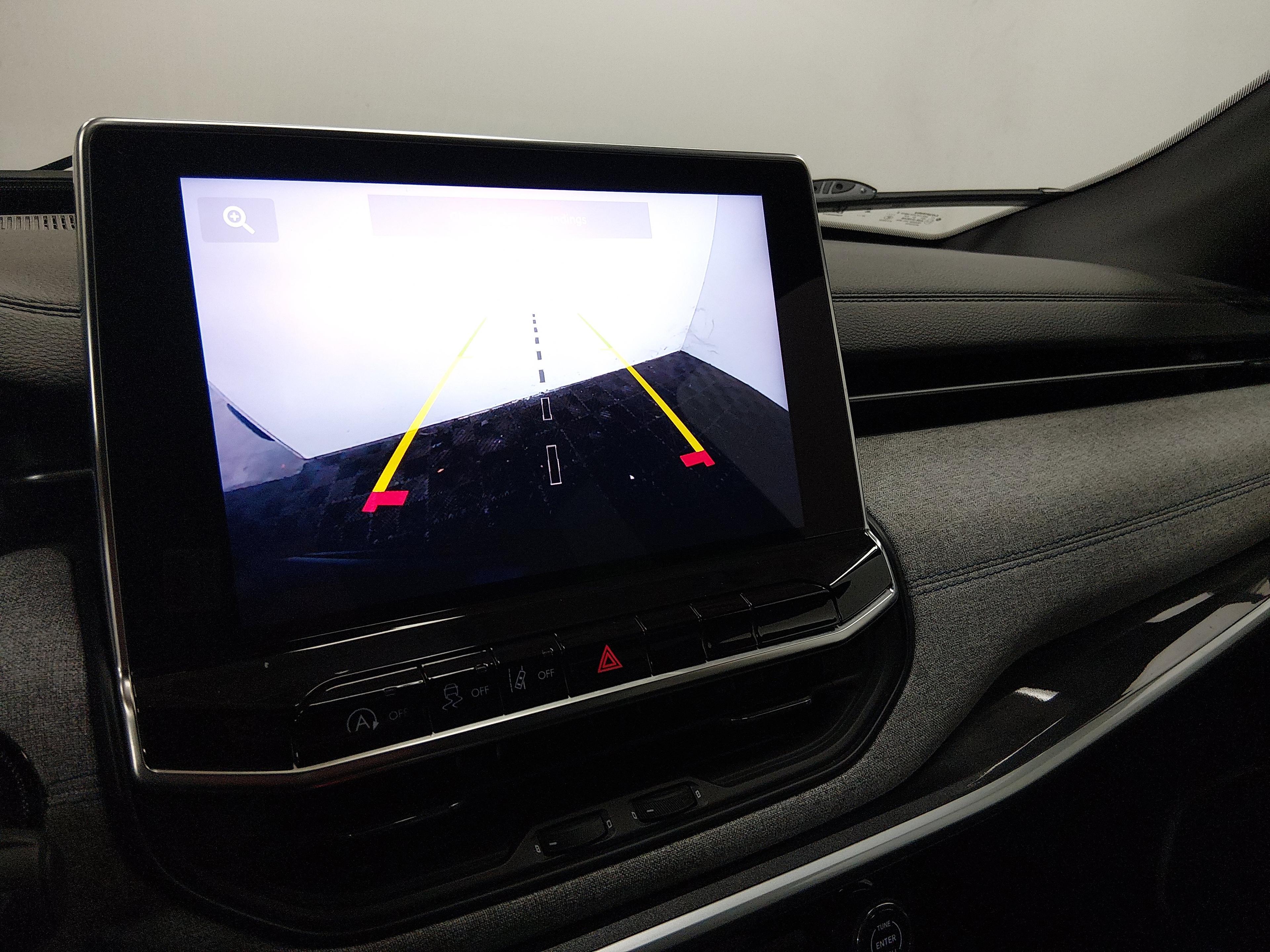 Jeep Compass Latitude 4X4 - Thumbnail 16