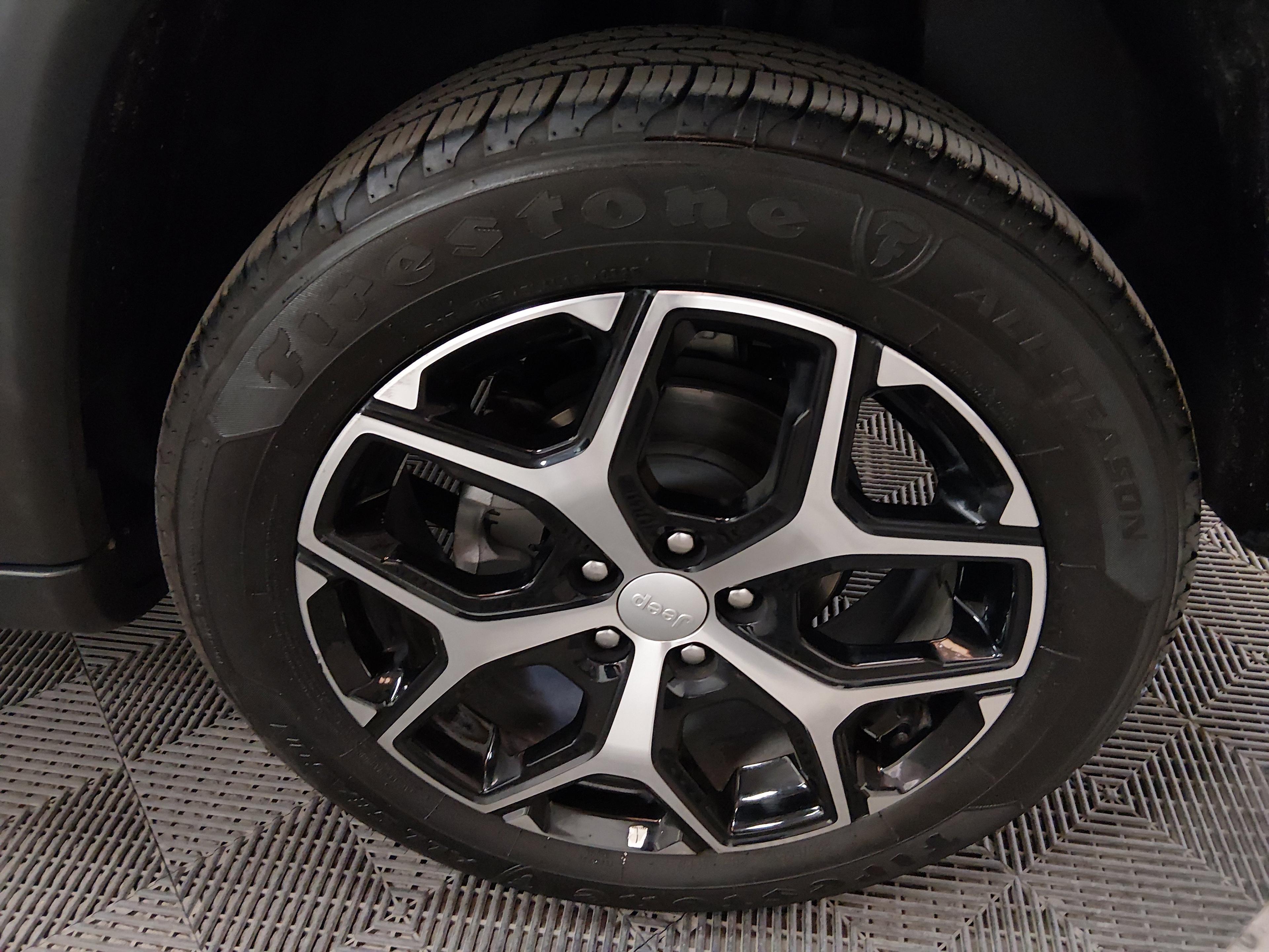 Jeep Compass Latitude 4X4 - Thumbnail 10