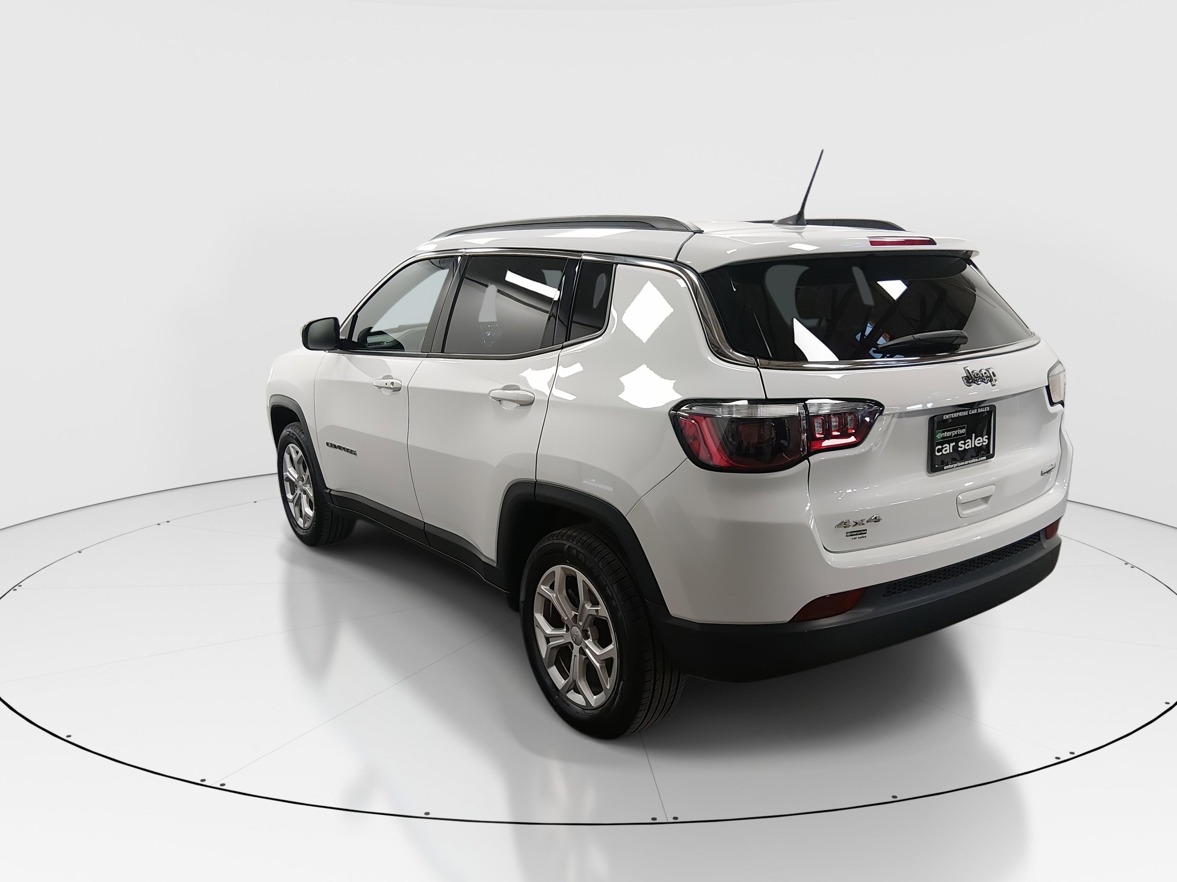 Jeep Compass Latitude 4X4 - Thumbnail 5