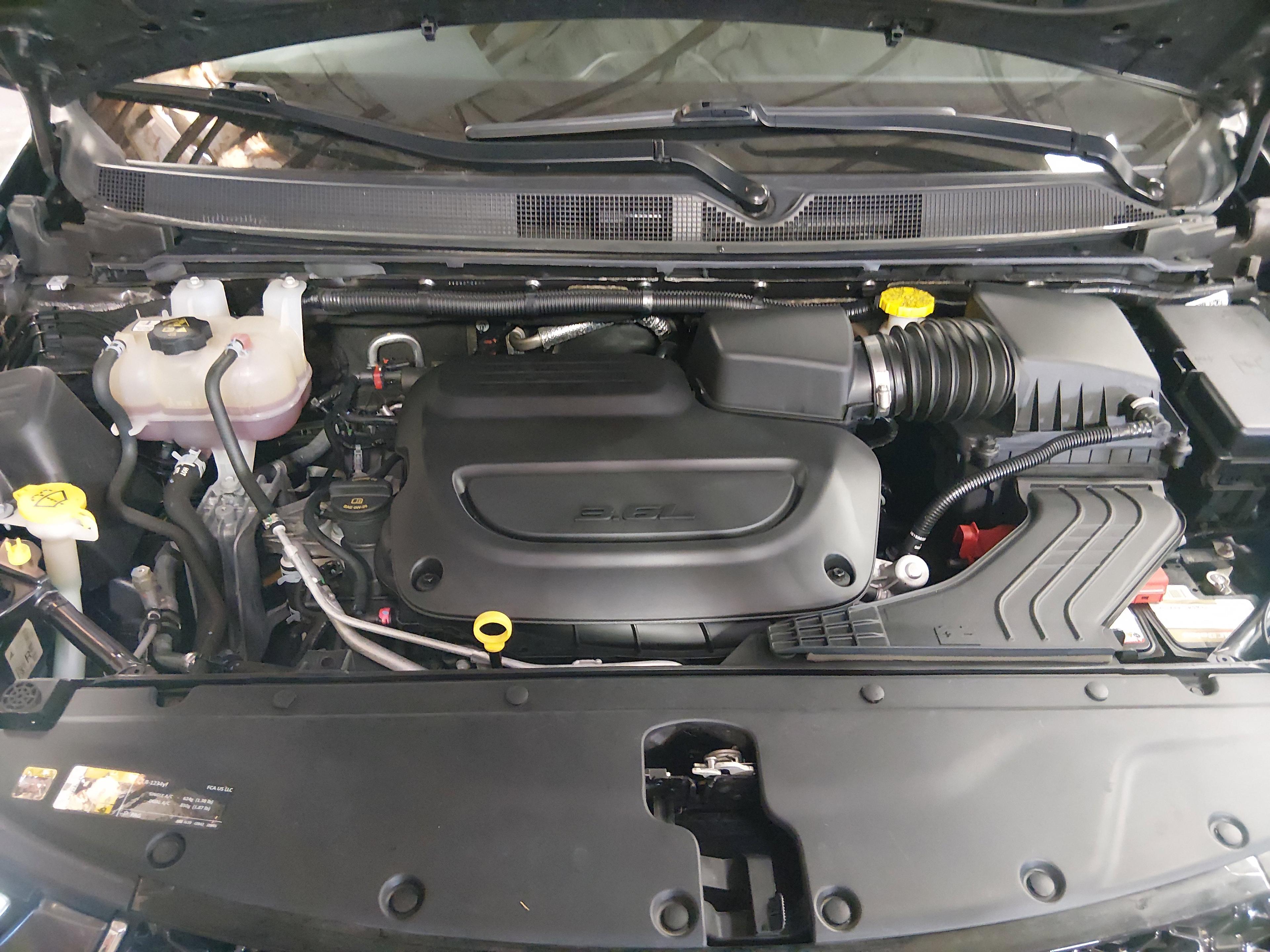 Chrysler Pacifica Limited Fwd - Thumbnail 9