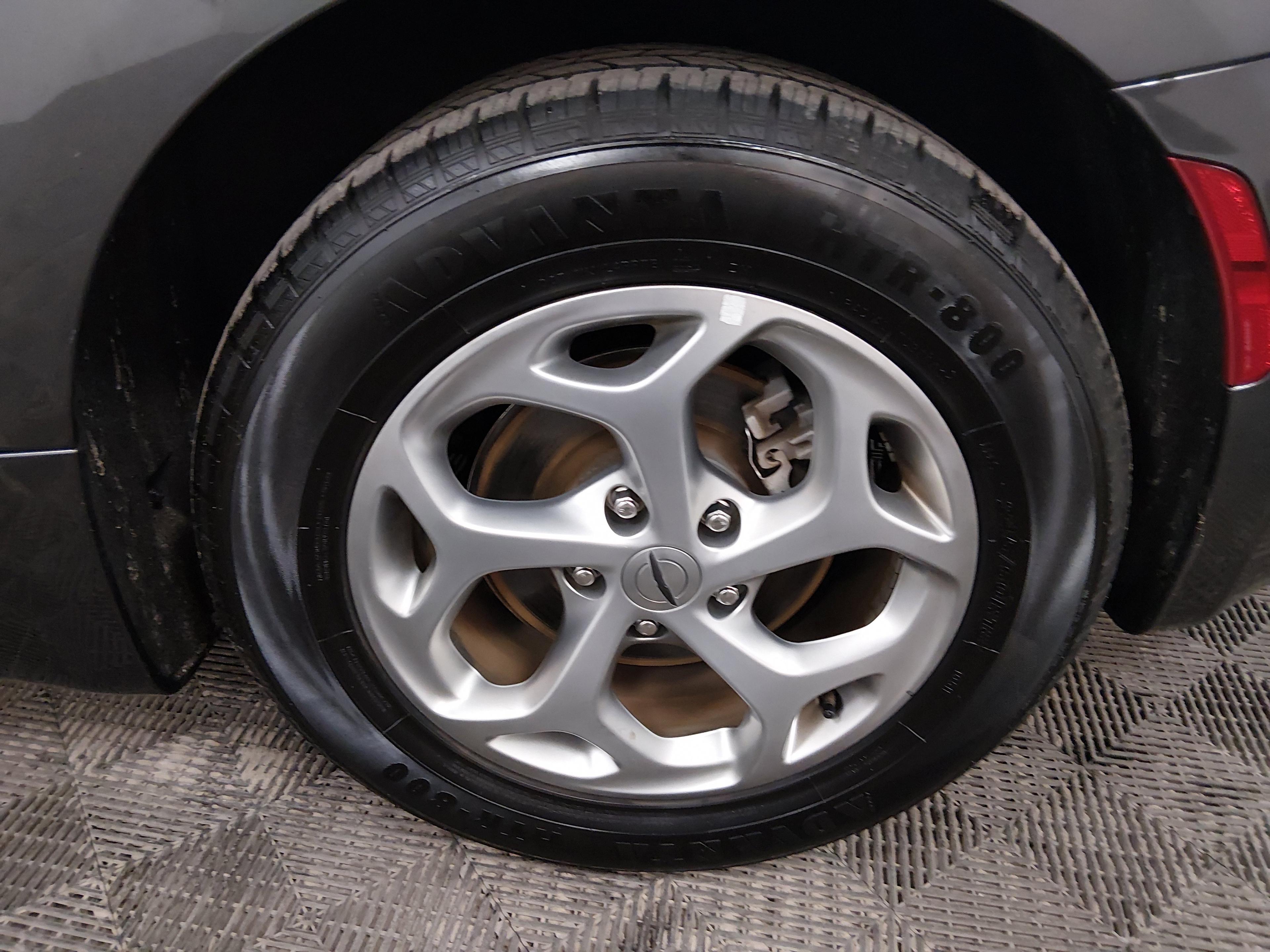 Chrysler Pacifica Limited Fwd - Thumbnail 10