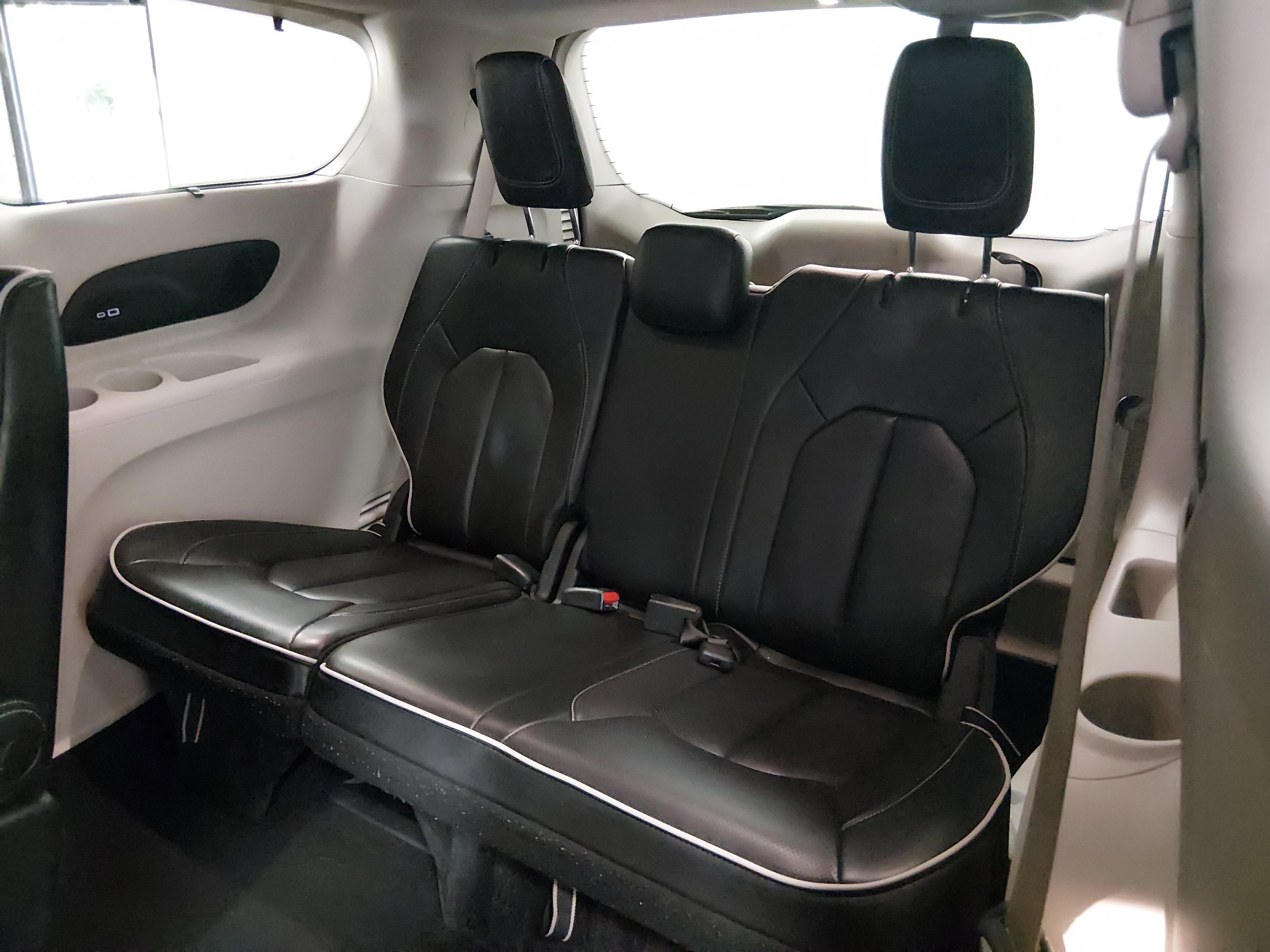 Chrysler Pacifica Limited Fwd - Thumbnail 18