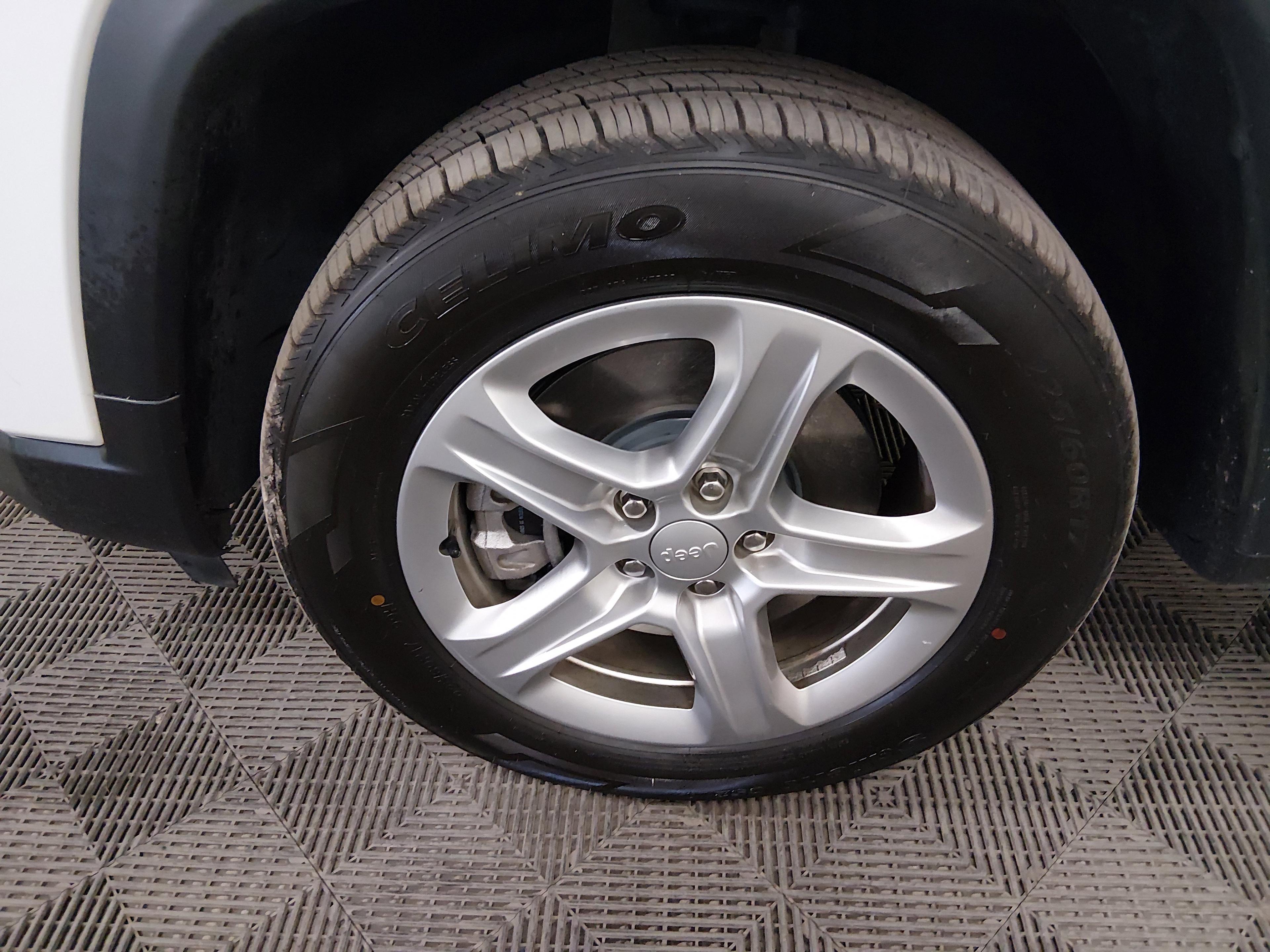 Jeep Compass Latitude 4X4 - Thumbnail 10