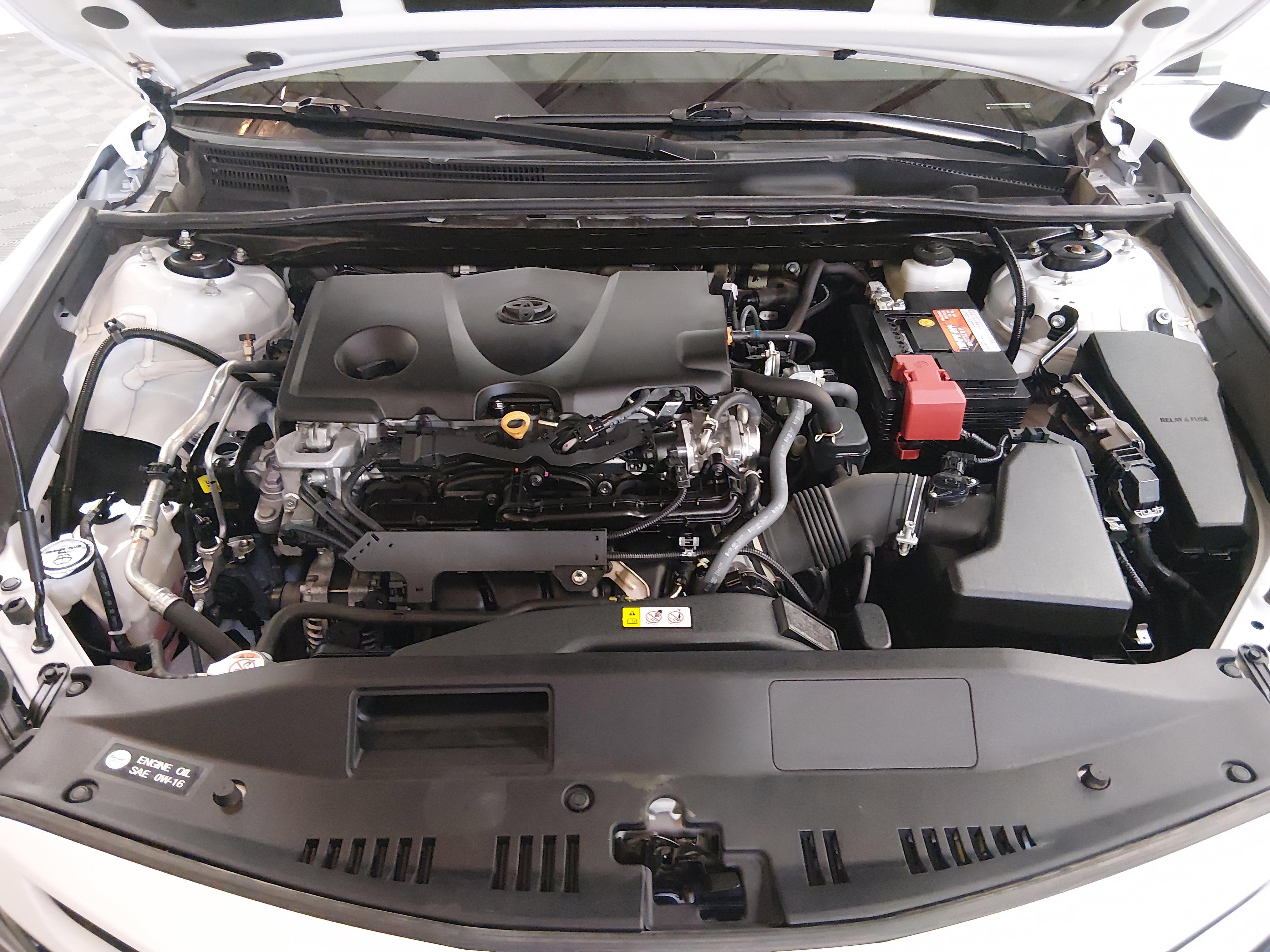 Toyota Camry Se Auto - Thumbnail 9