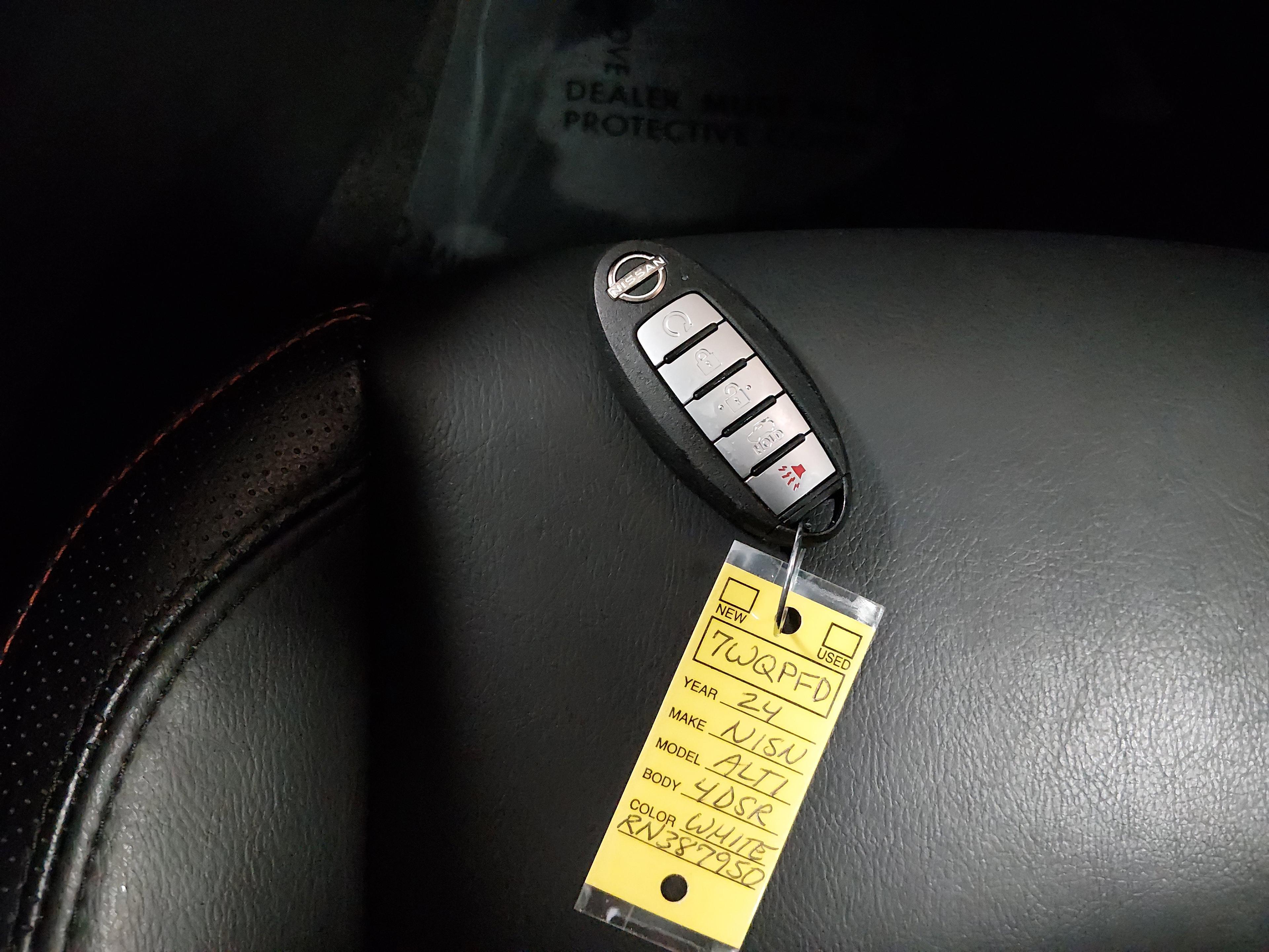 Nissan Altima 2.5 Sr Sedan - Thumbnail 15