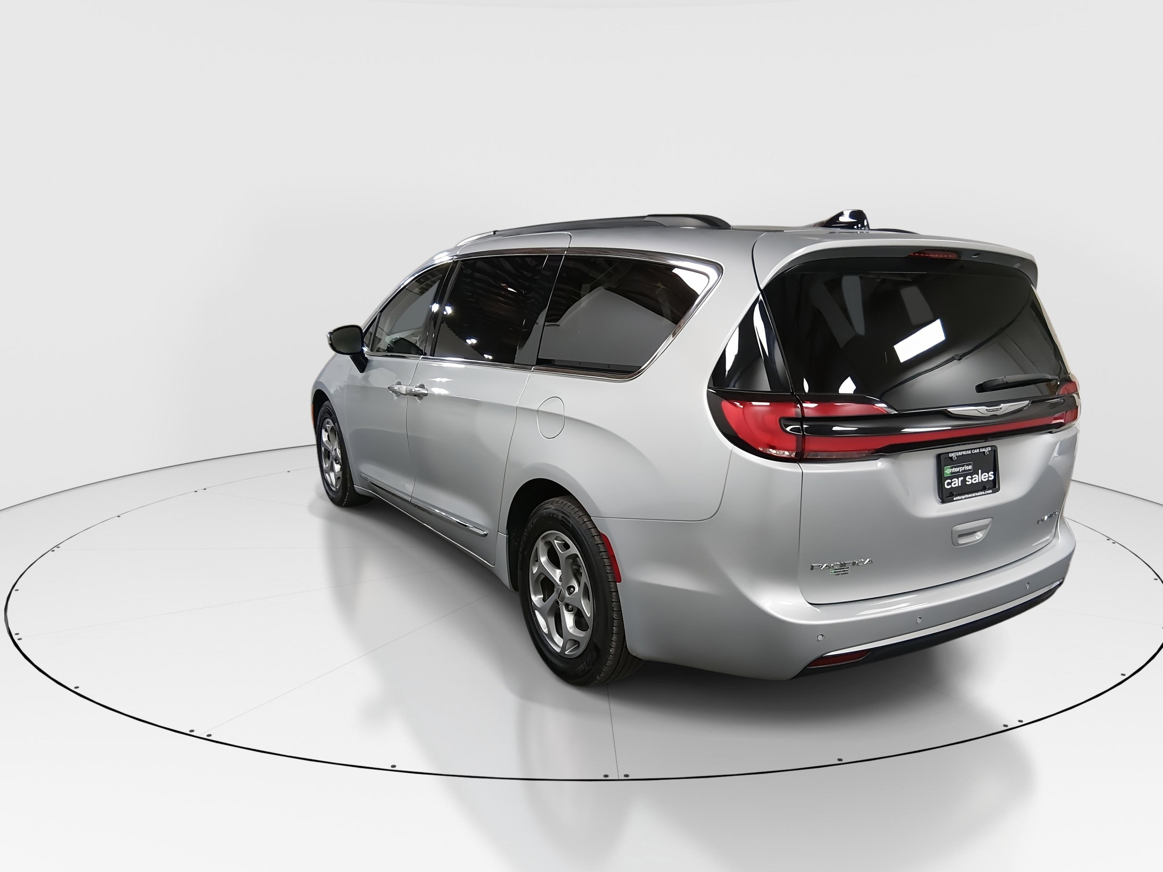Chrysler Pacifica Limited Fwd - Thumbnail 5