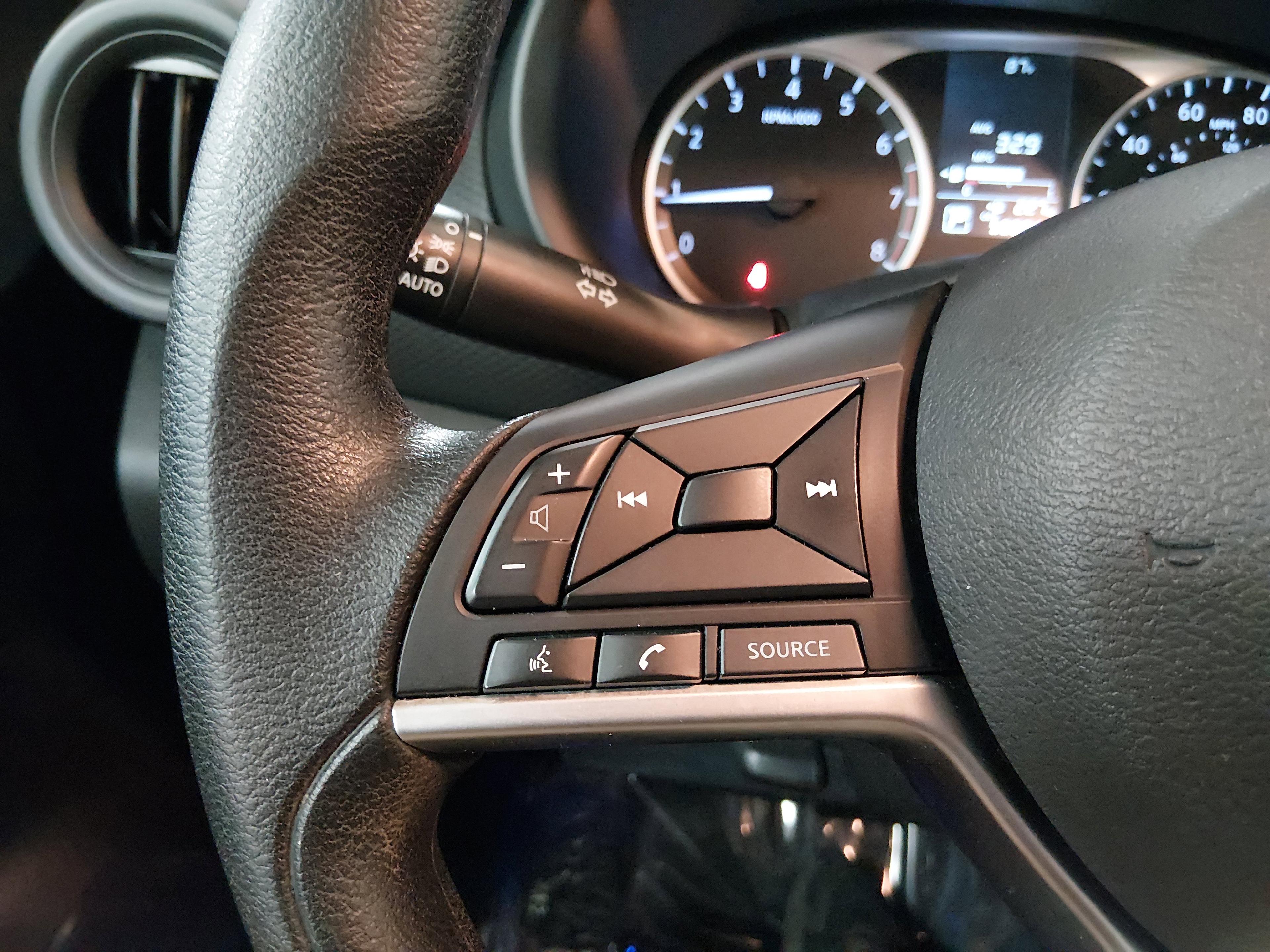 Nissan Kicks S Fwd - Thumbnail 12