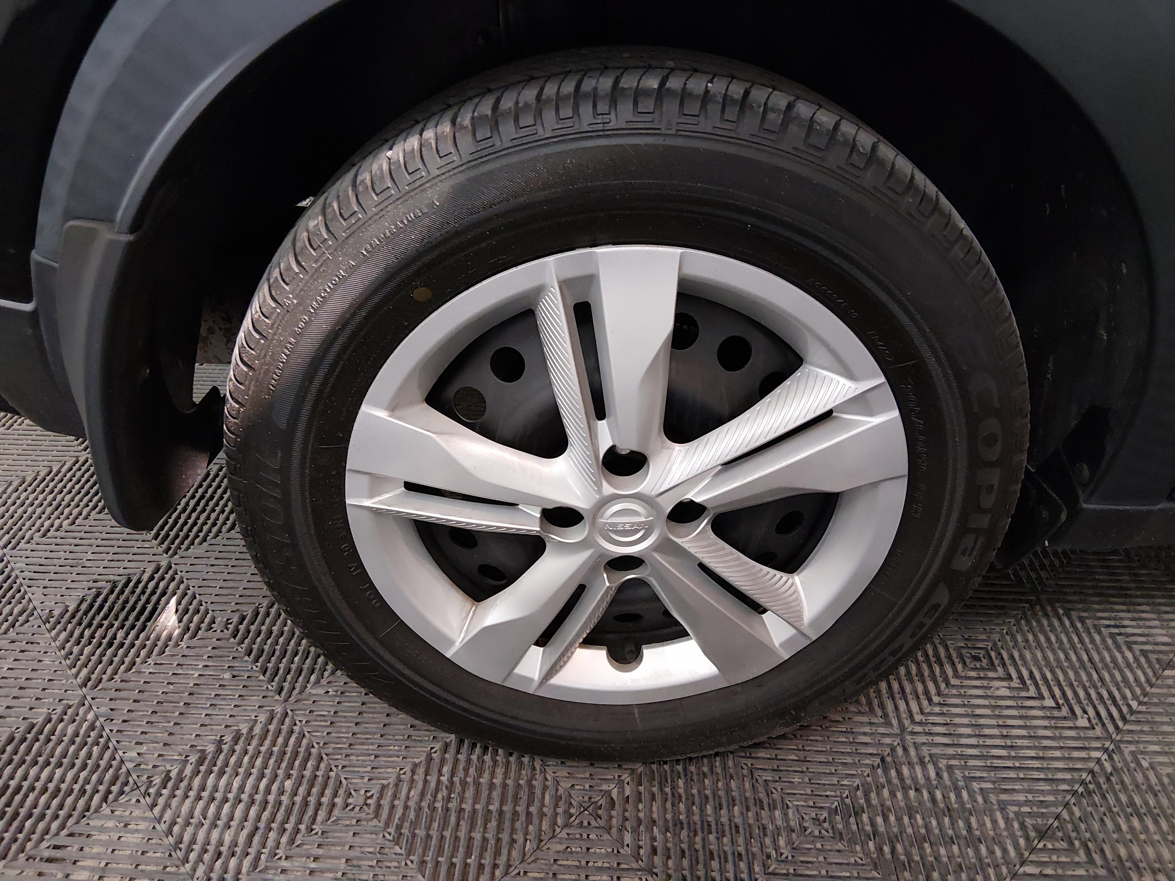 Nissan Kicks S Fwd - Thumbnail 10