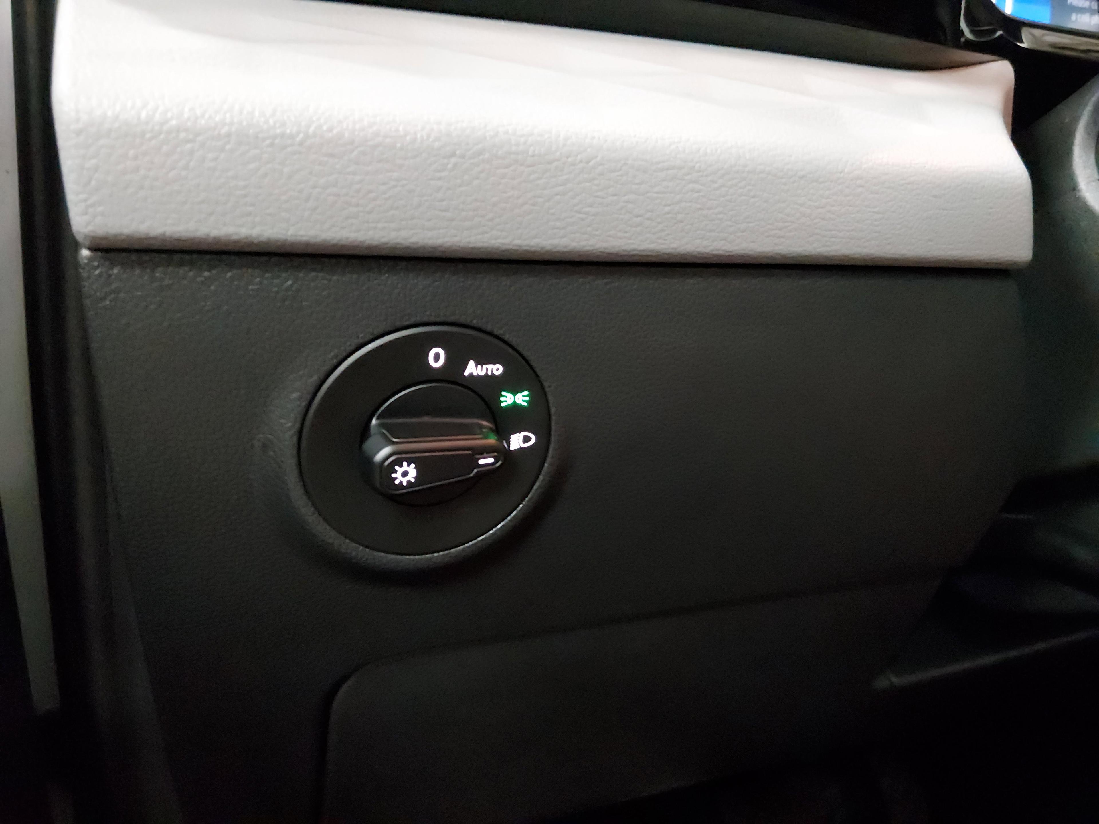 Volkswagen Taos S Fwd - Thumbnail 13