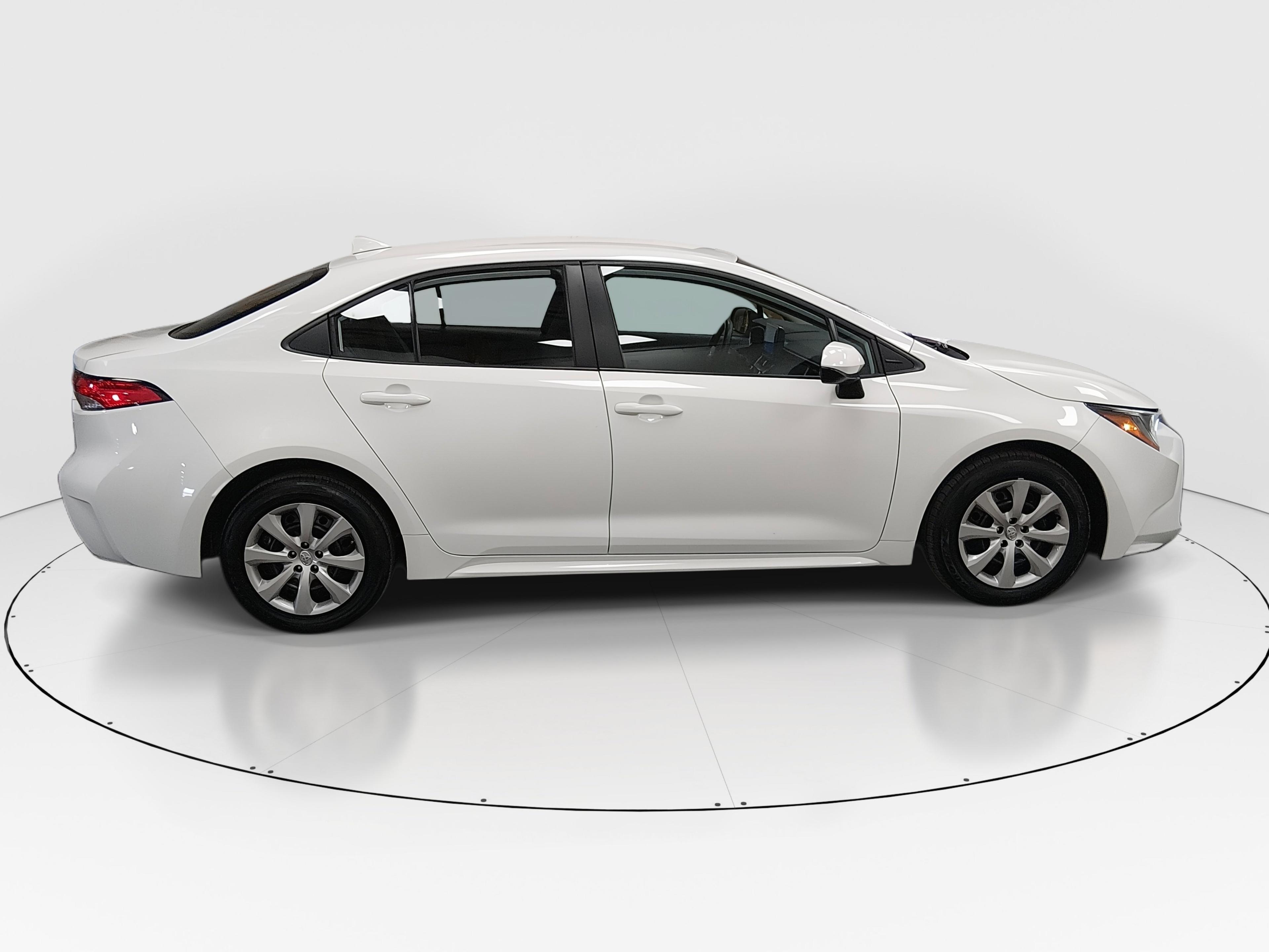 Toyota Corolla Le Cvt - Thumbnail 8