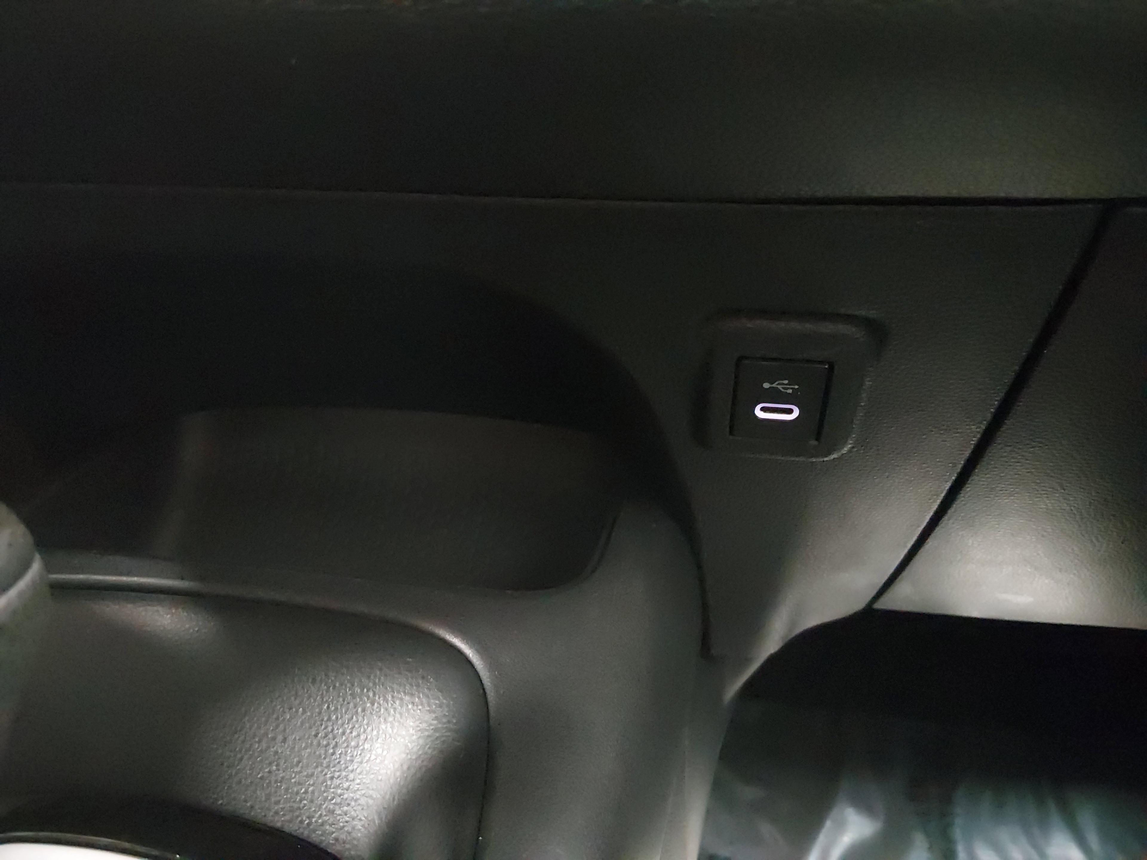 Toyota Corolla Le Cvt - Thumbnail 18