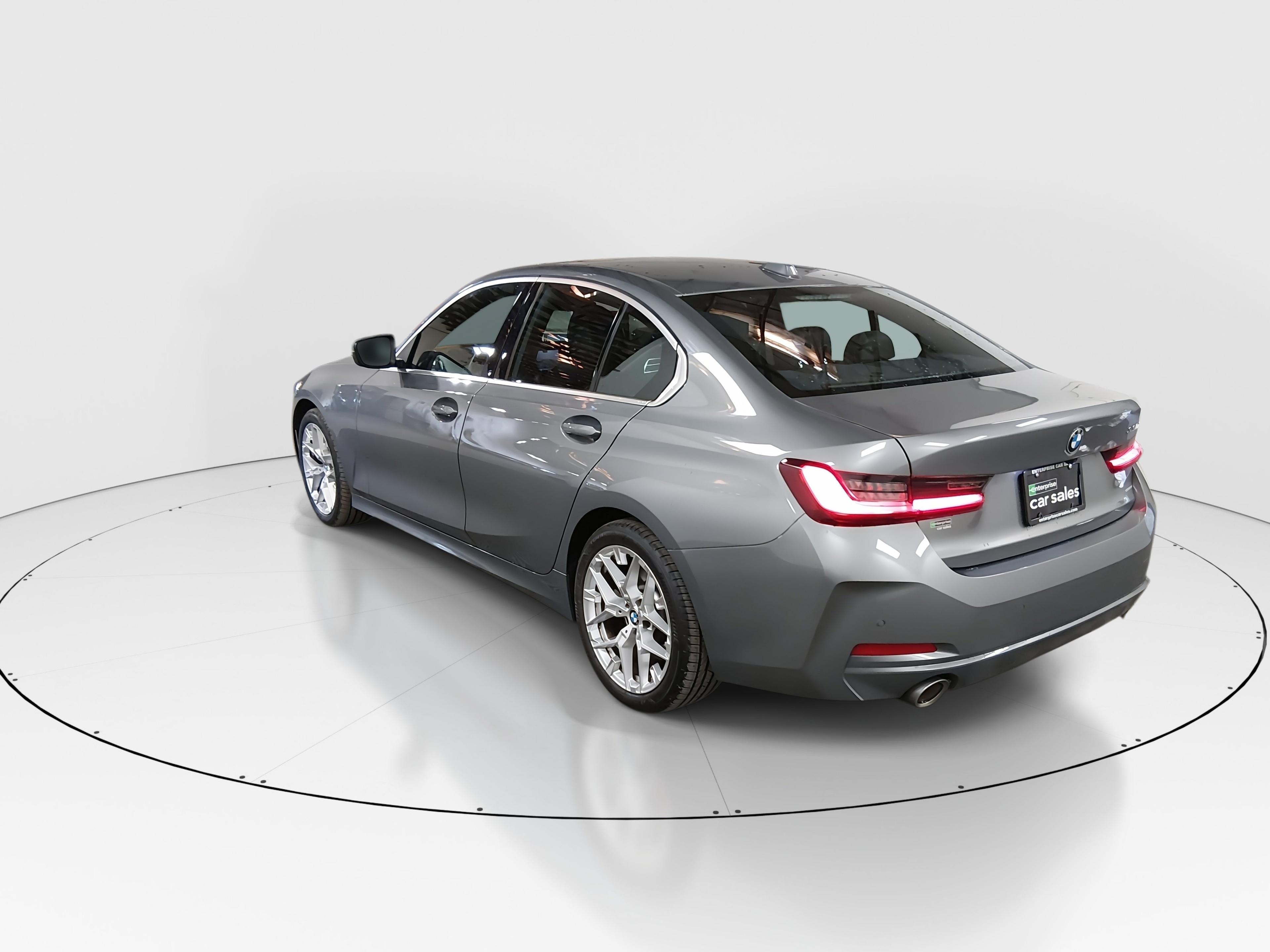 BMW 3 Series 330I Sedan - Thumbnail 5