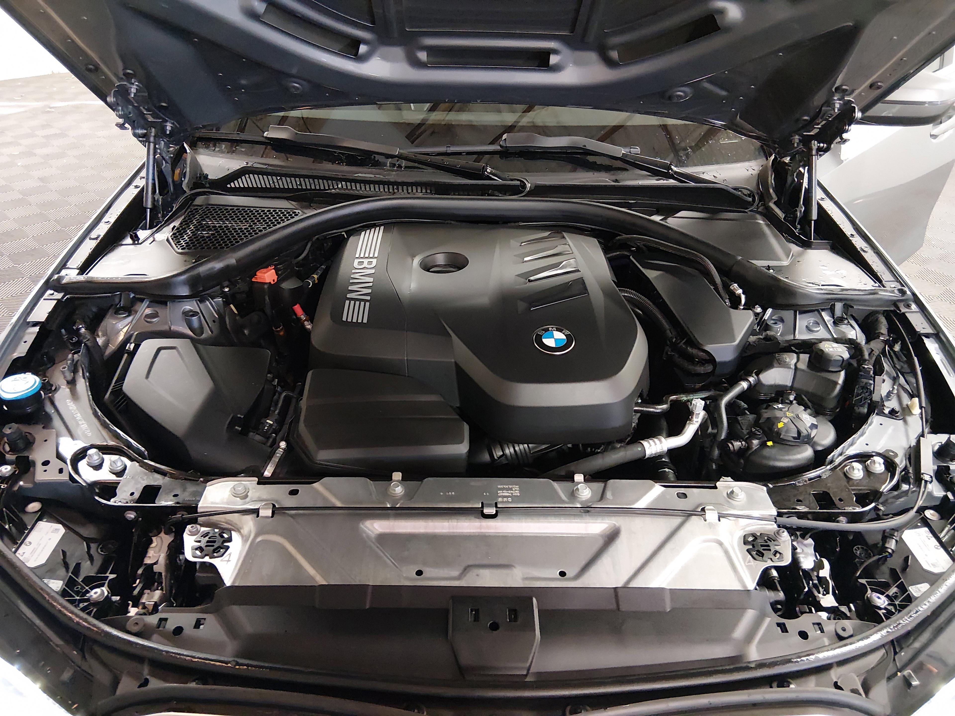 BMW 3 Series 330I Sedan - Thumbnail 9