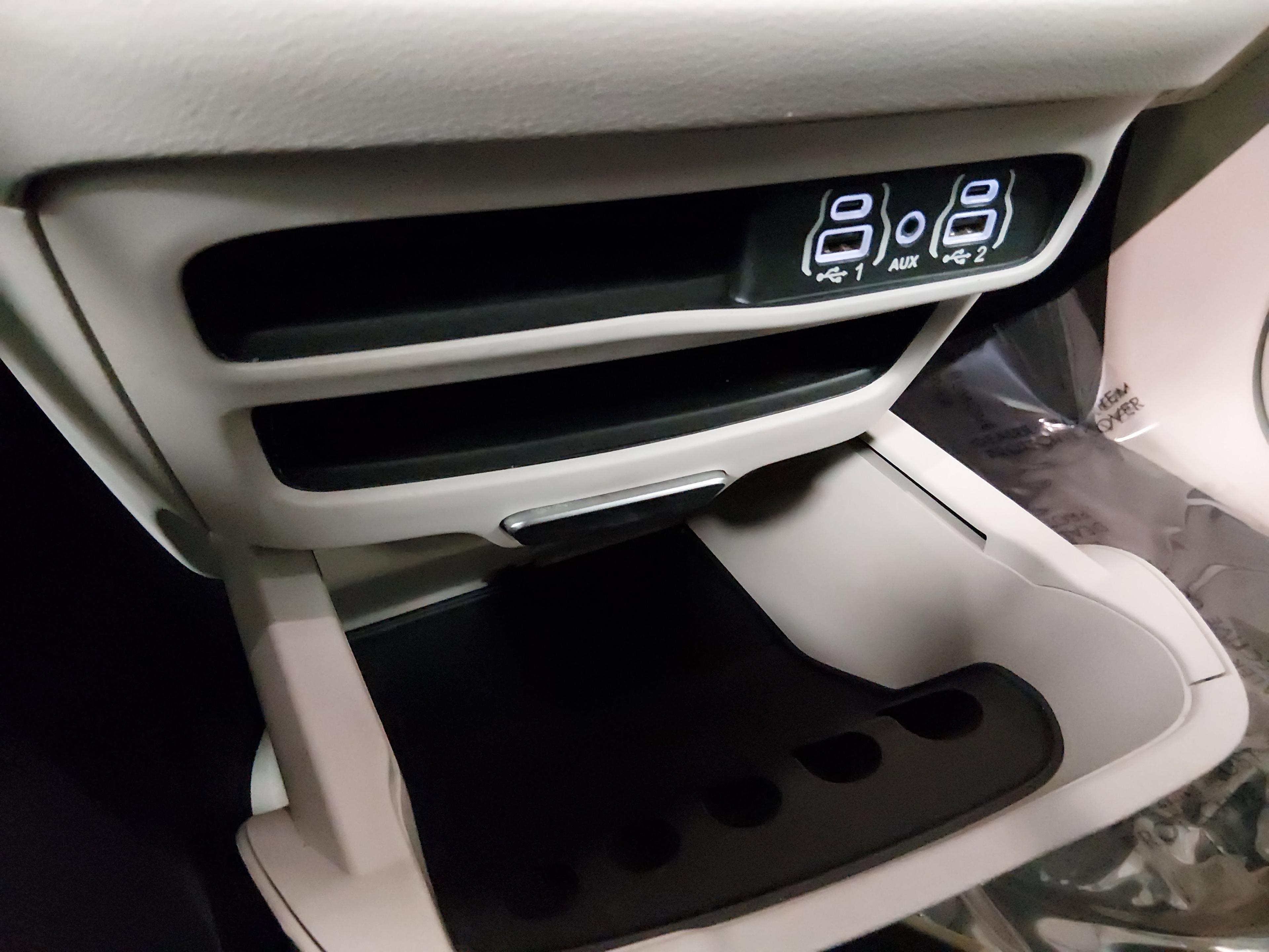 Chrysler Voyager Lx Fwd - Thumbnail 19