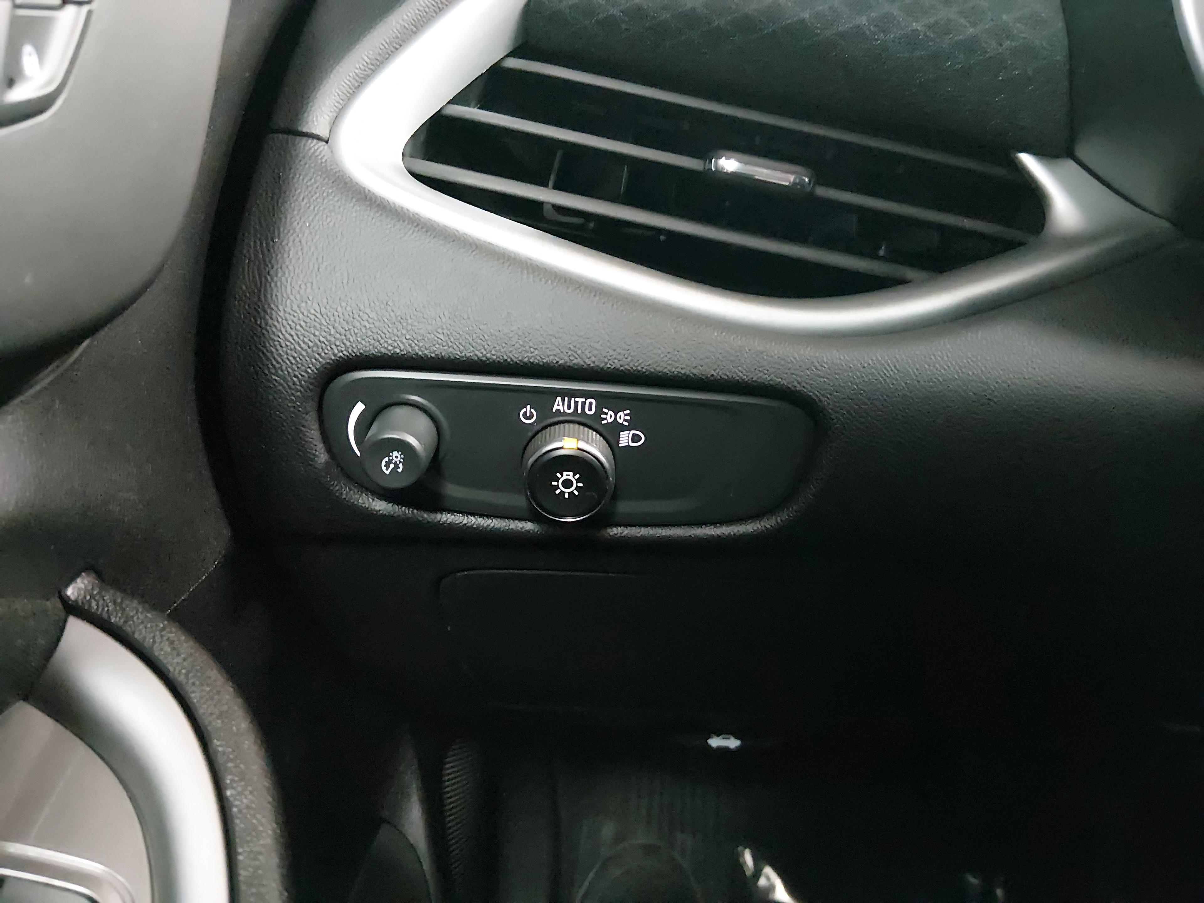 Chevrolet Malibu 4Dr Sdn 1Lt - Thumbnail 13