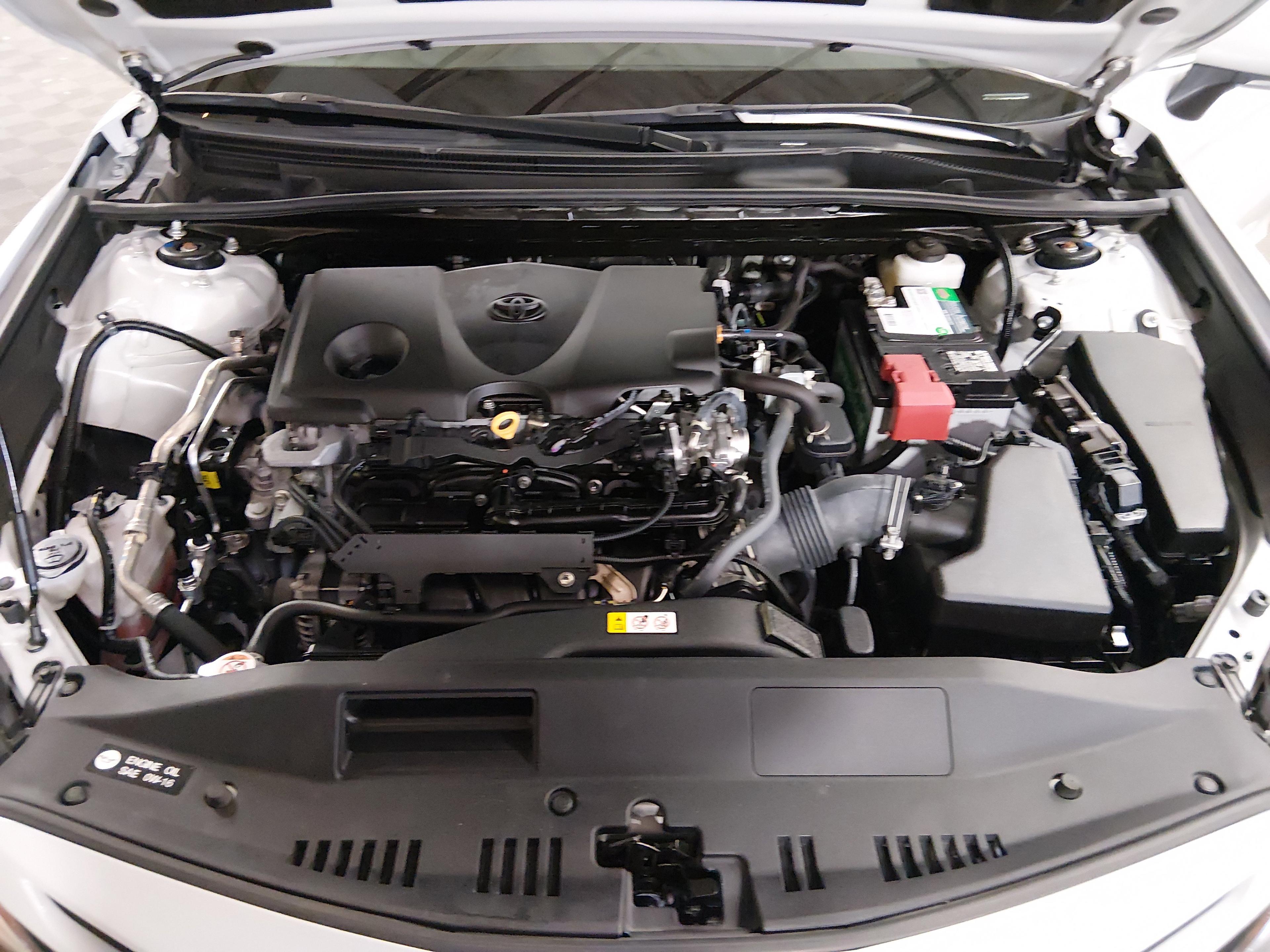 Toyota Camry Se Auto - Thumbnail 9