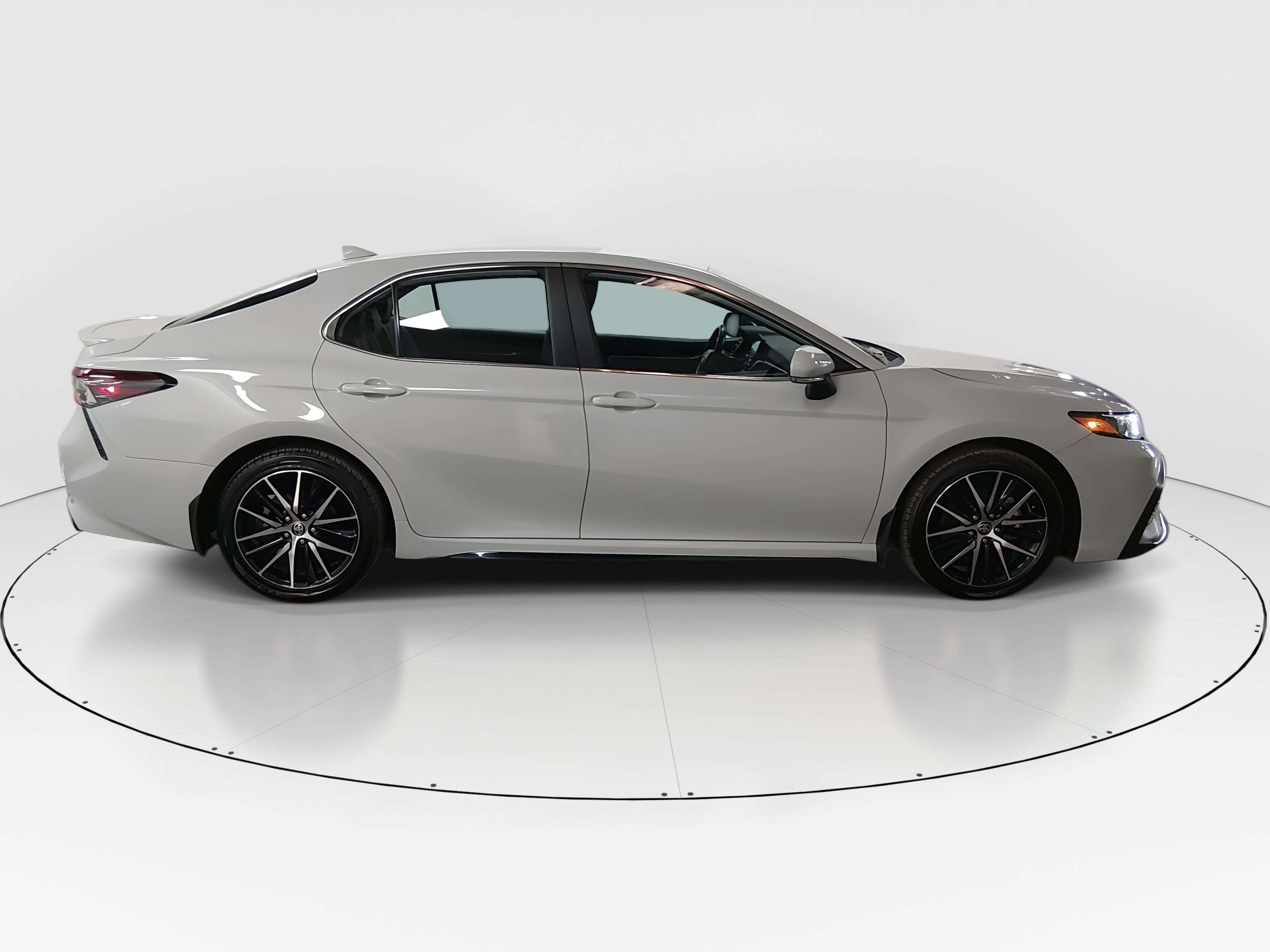 Toyota Camry Se Auto - Thumbnail 8