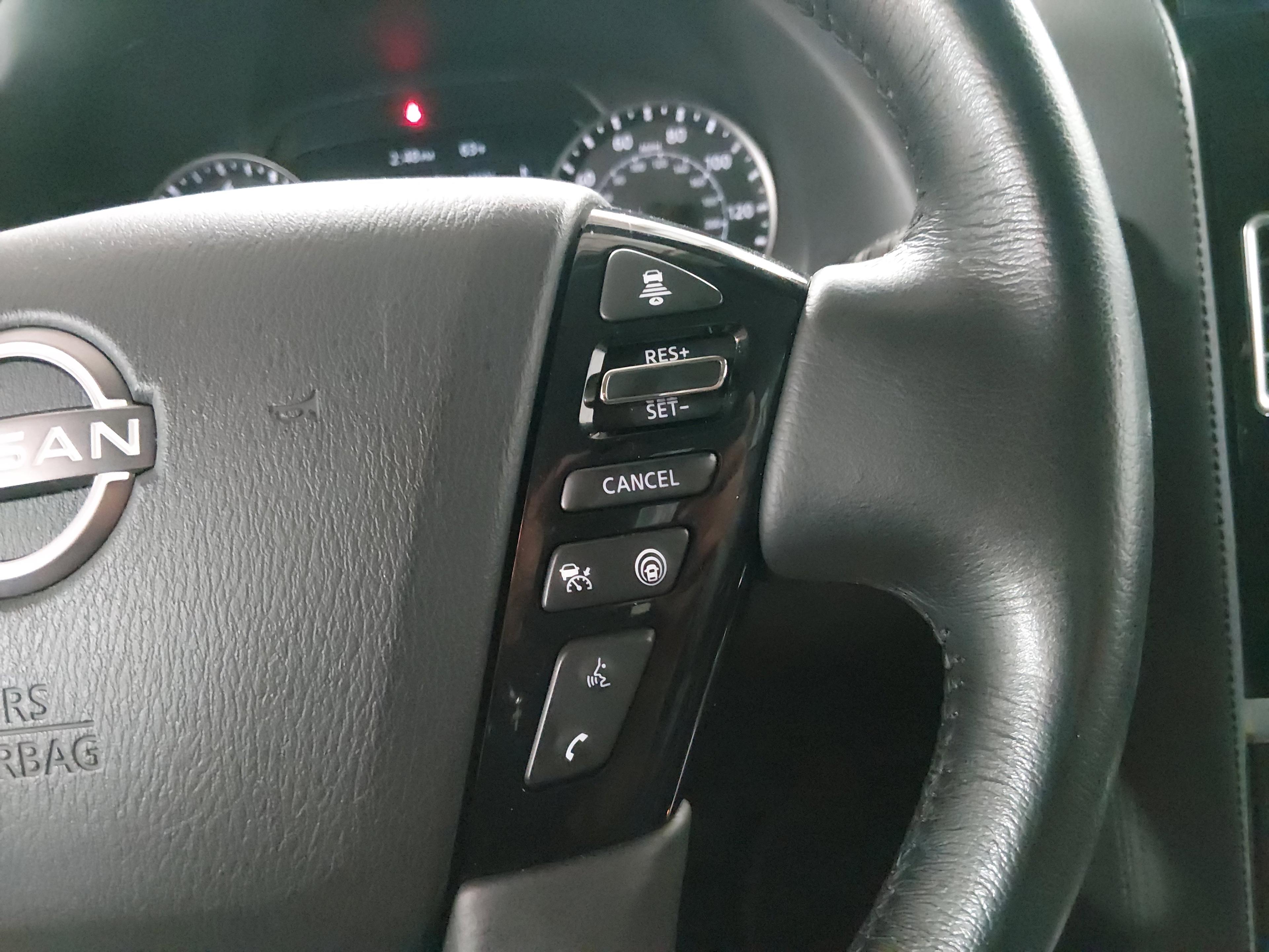 Nissan Armada 4X2 Sv - Thumbnail 13