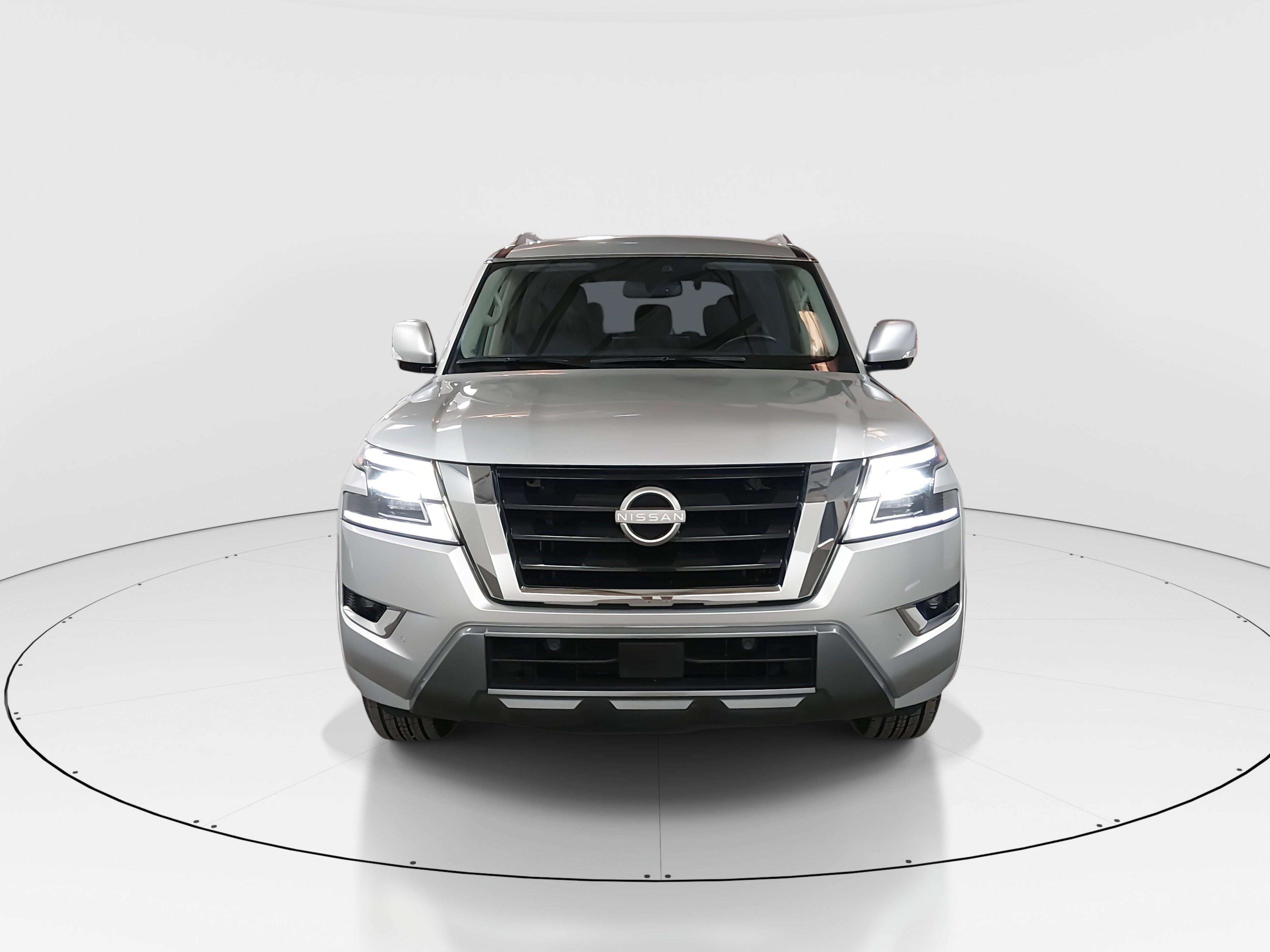 Nissan Armada 4X2 Sv - Thumbnail 2