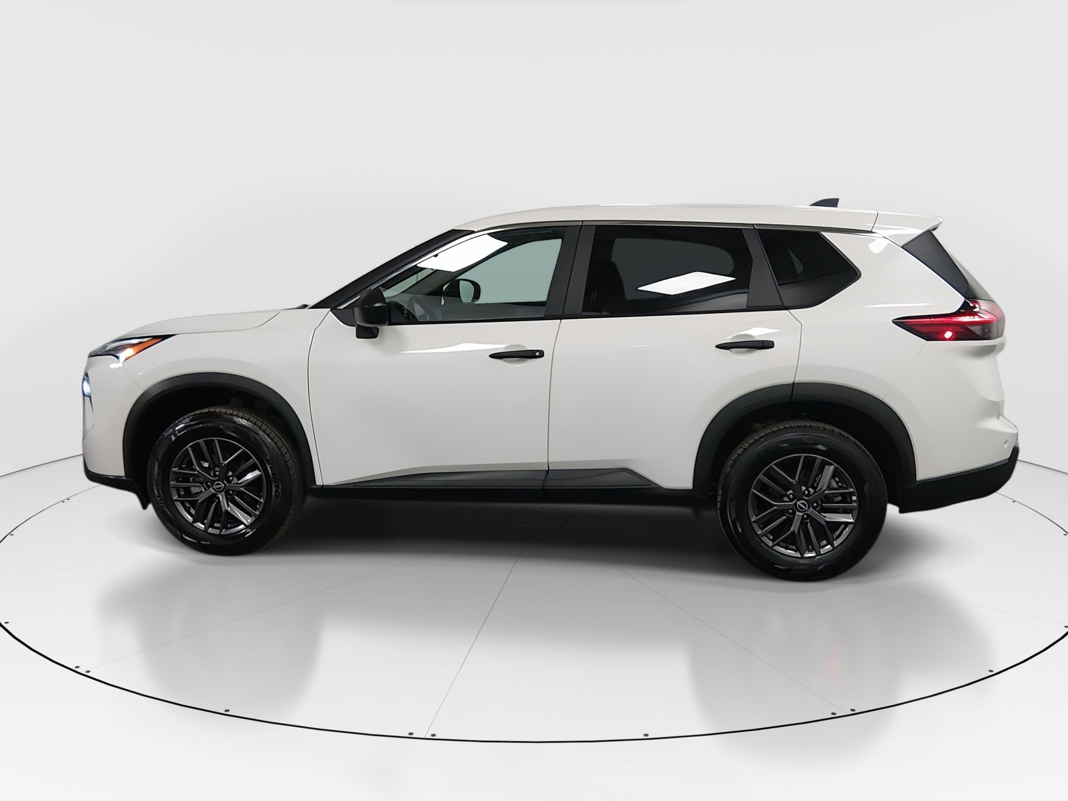 Nissan Rogue Fwd S - Thumbnail 4