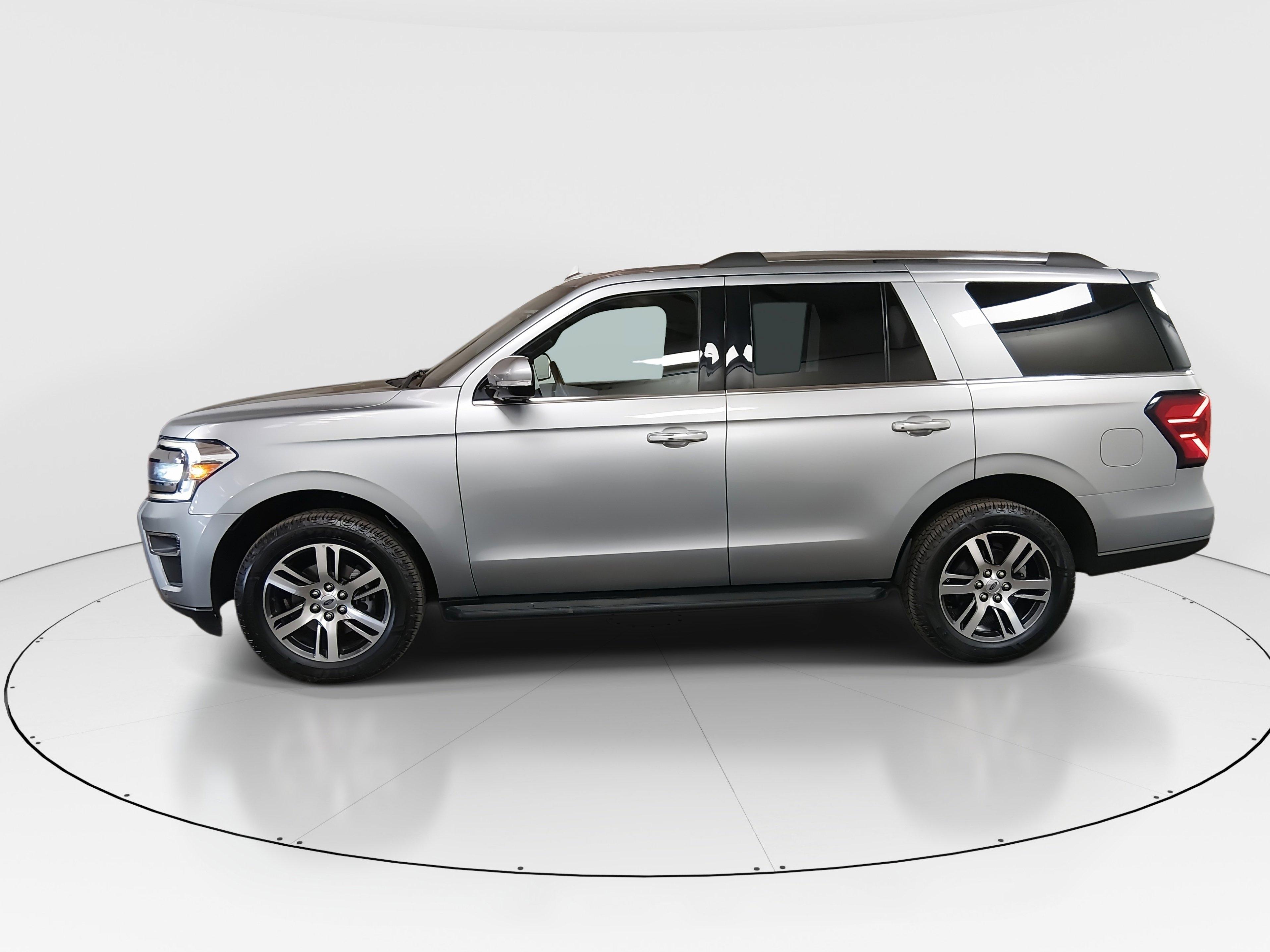 Ford Expedition Limited 4X2 - Thumbnail 4