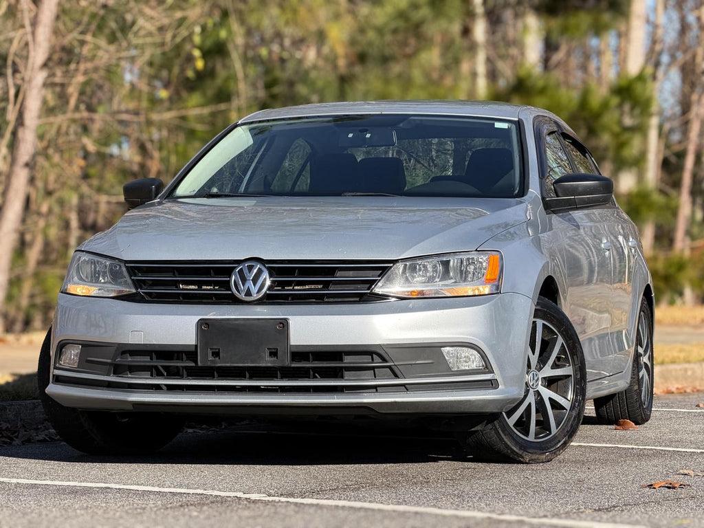 Volkswagen Jetta - Thumbnail 3