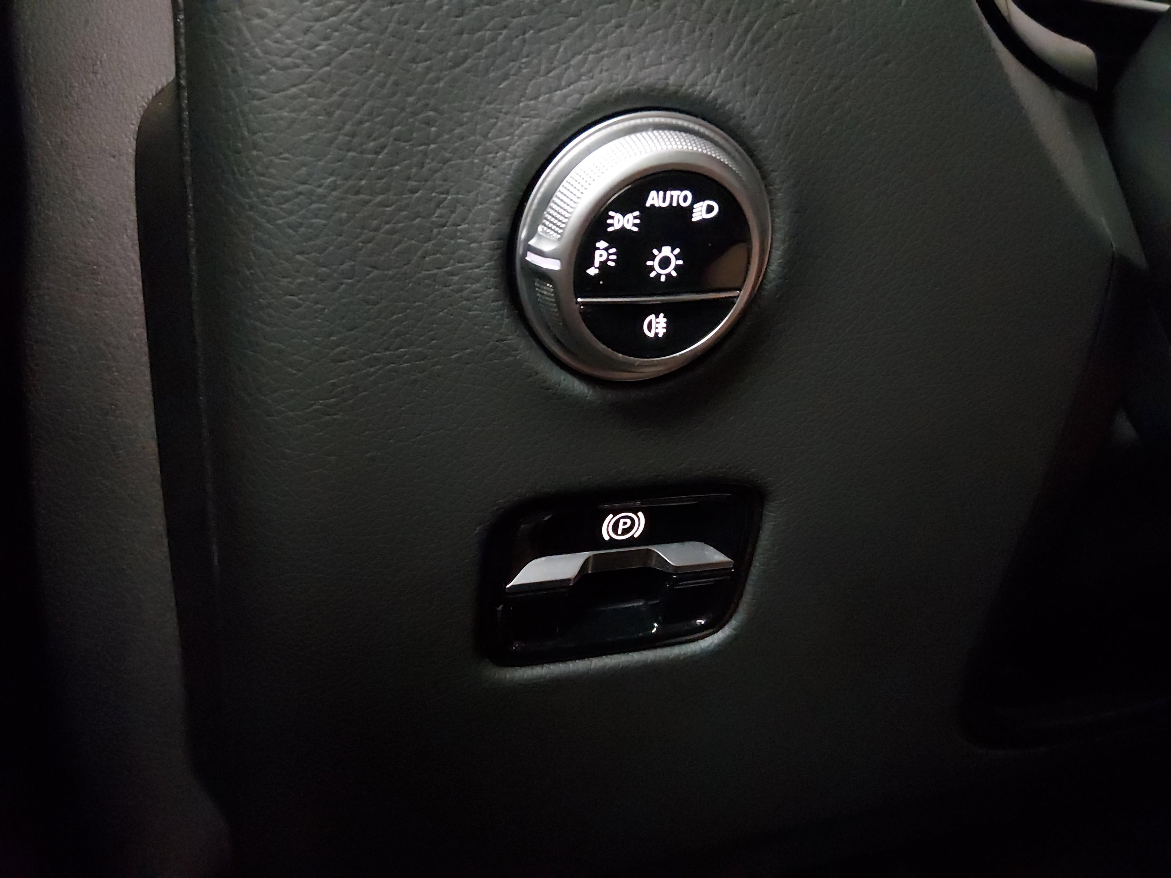 Mercedes-Benz Glc Glc 300 Suv - Thumbnail 13