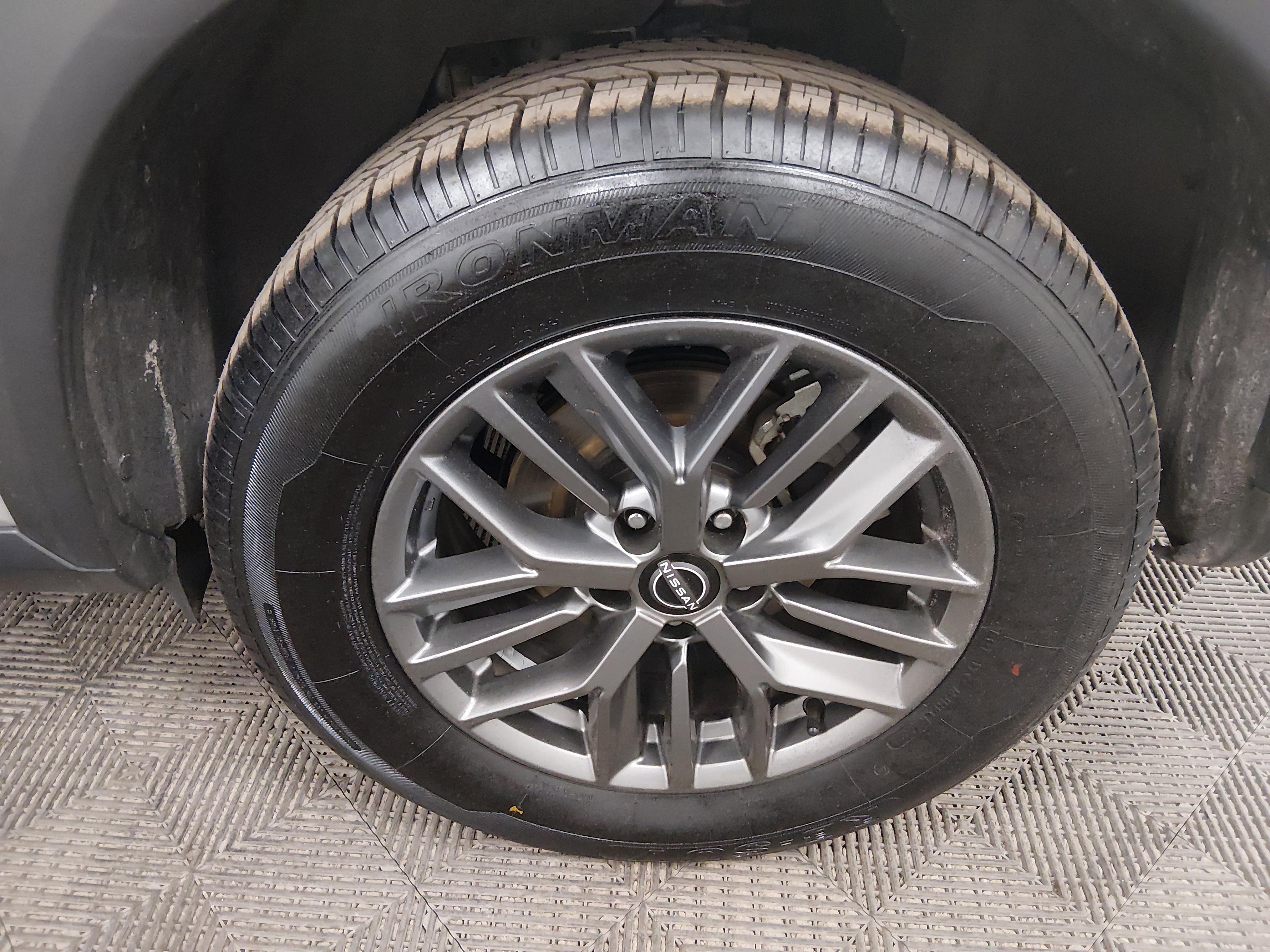 Nissan Rogue Fwd S - Thumbnail 10