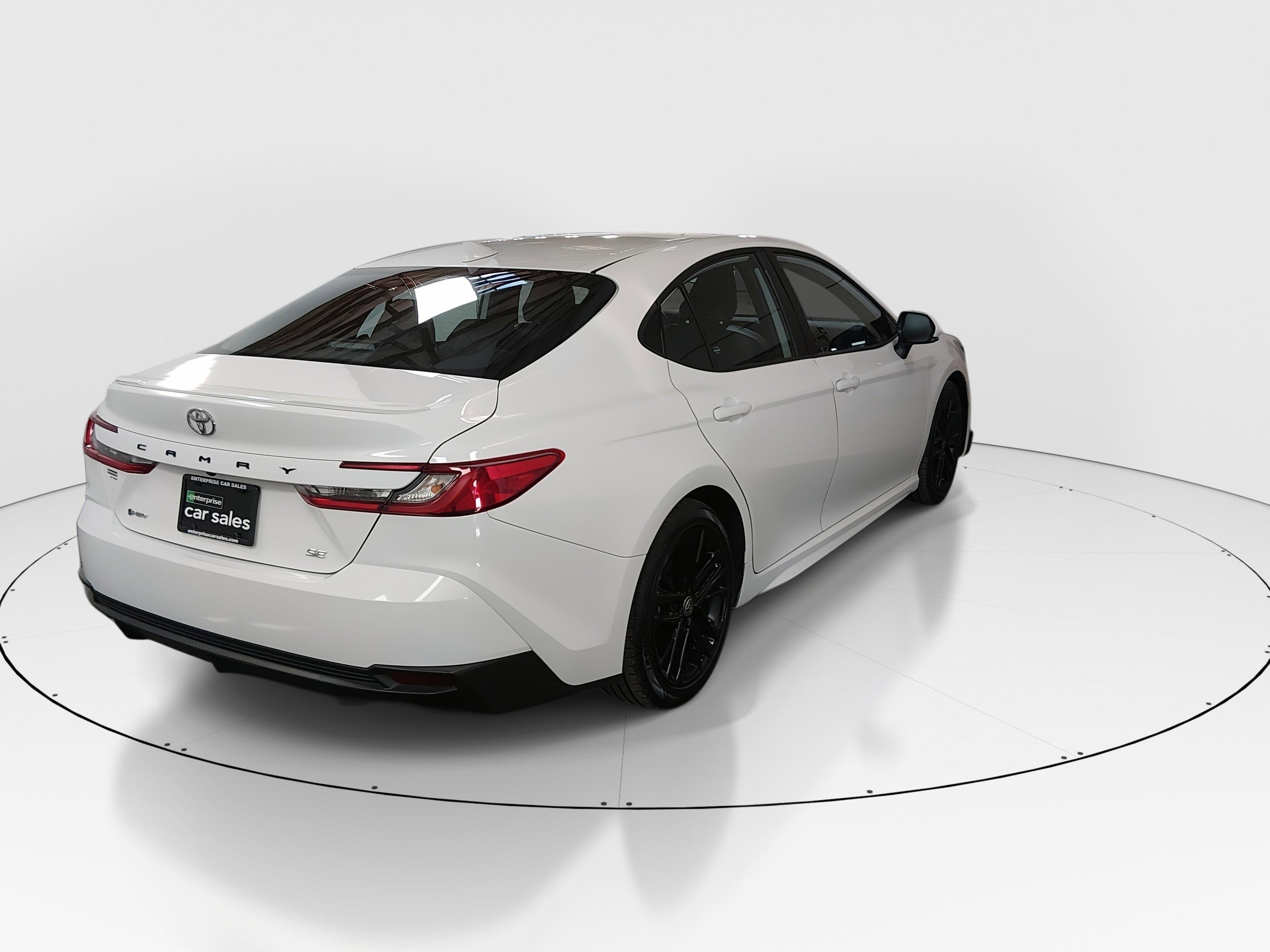 Toyota Camry Se - Thumbnail 7