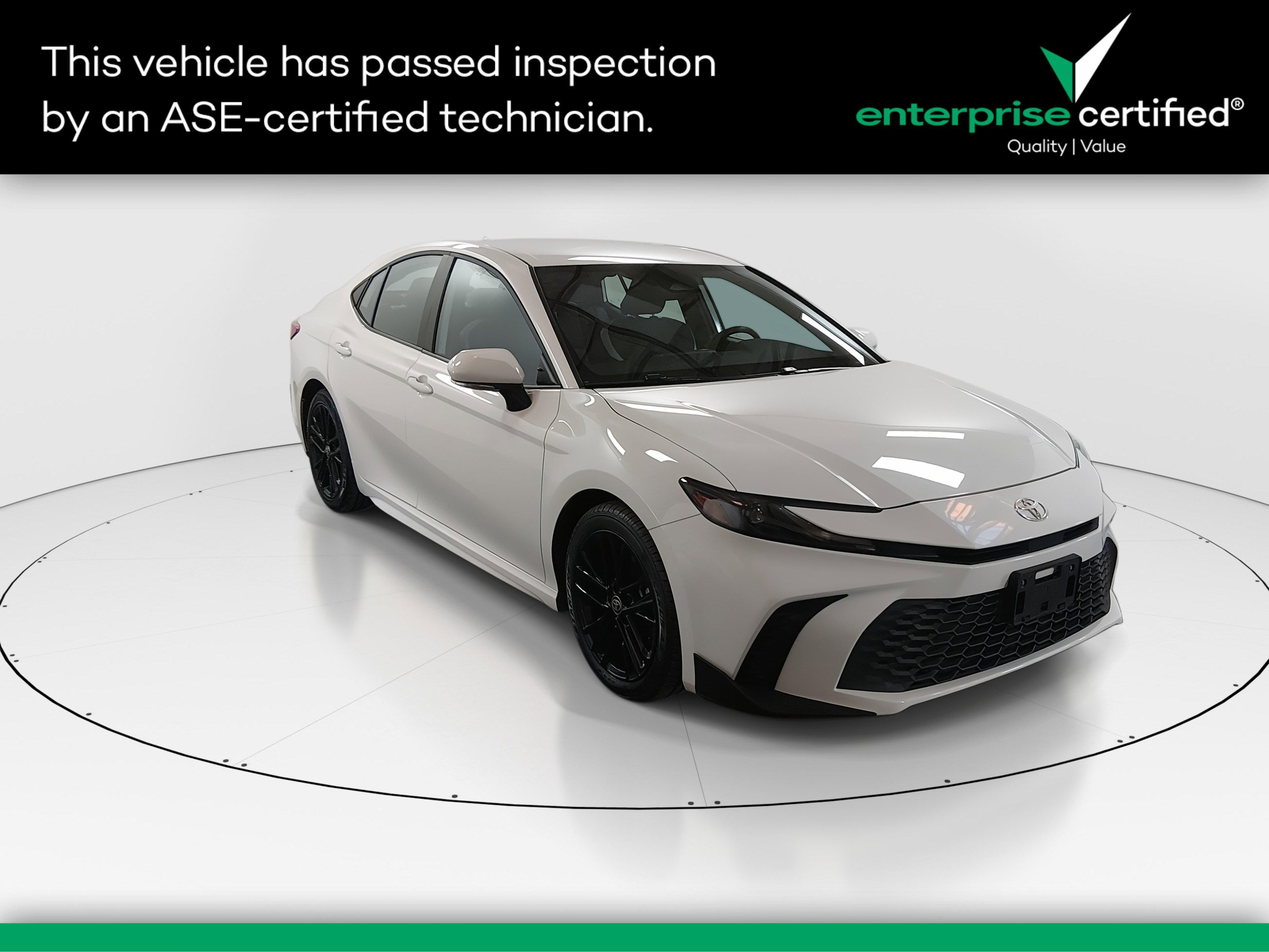 Toyota Camry Se - View 1