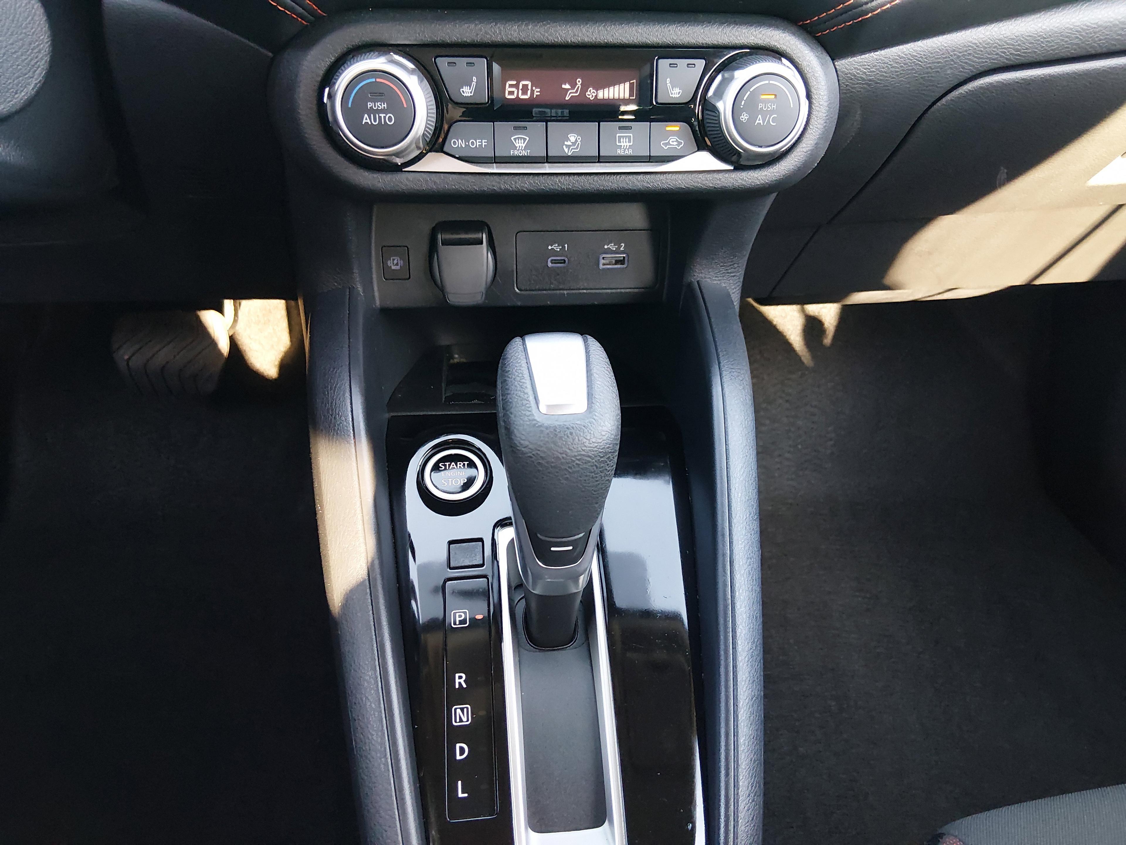 Nissan Versa Sr Cvt - Thumbnail 13