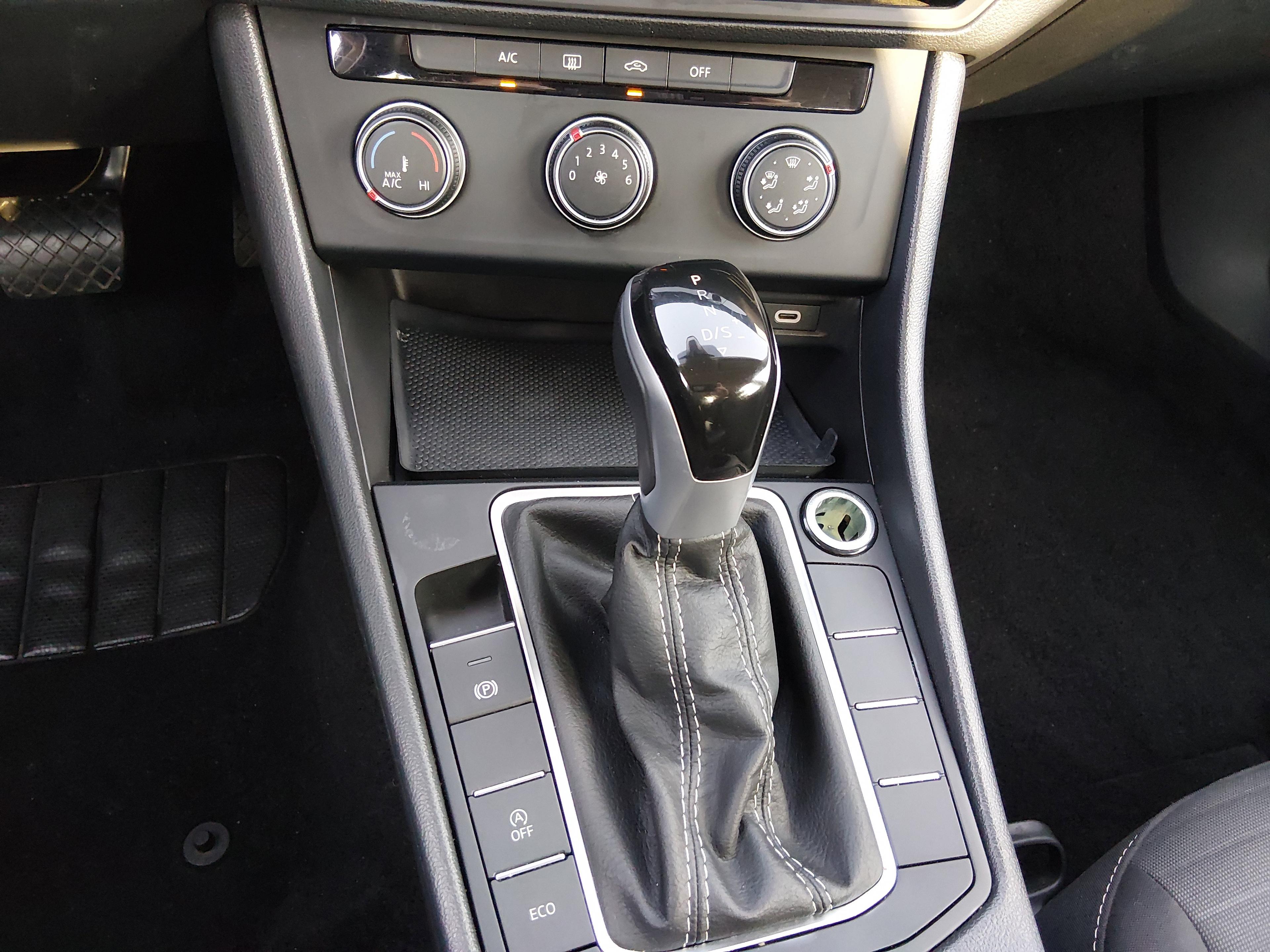 Volkswagen Jetta S Auto - Thumbnail 13