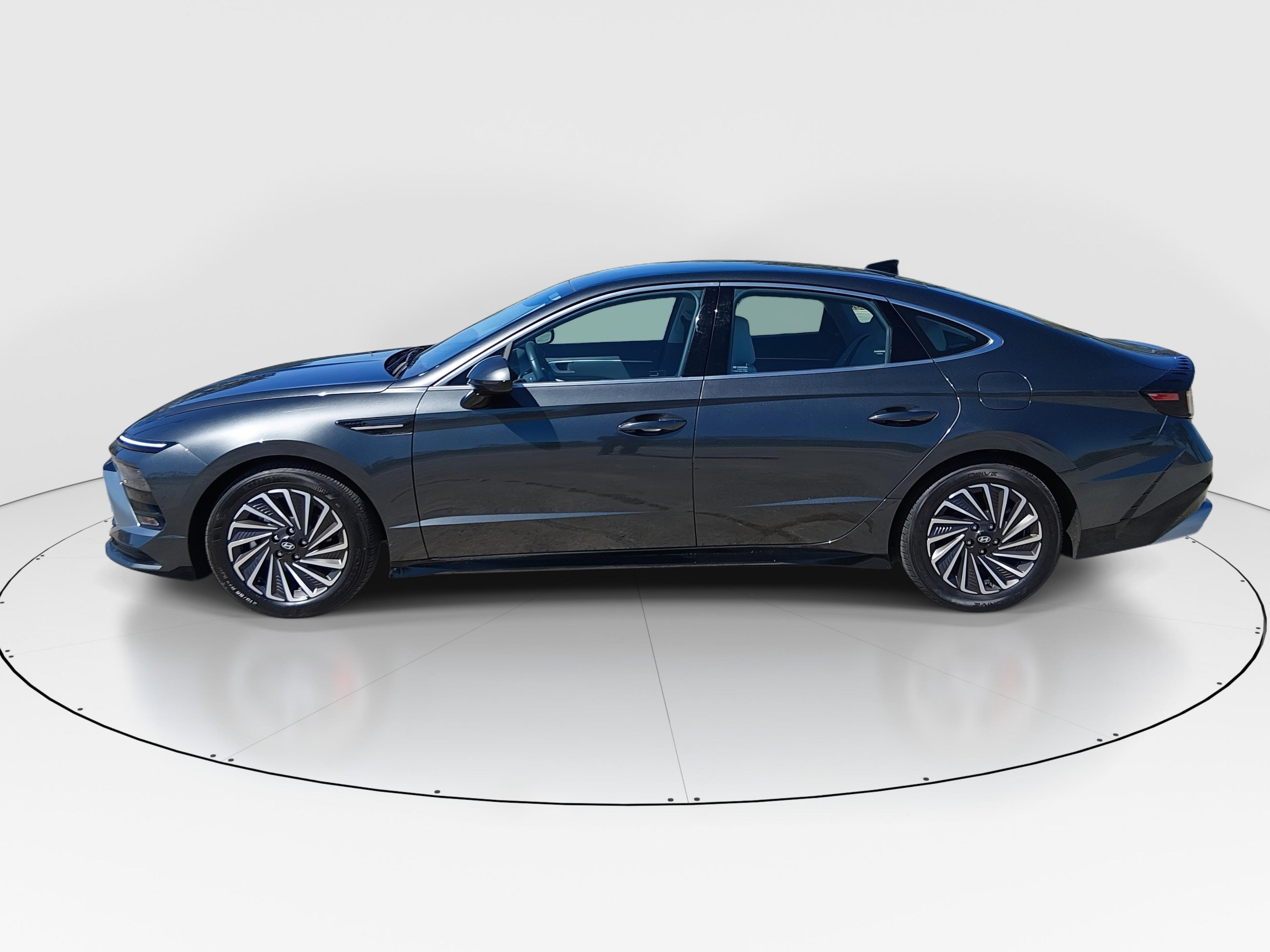 Hyundai Sonata Hybrid Sel Fwd - Thumbnail 4