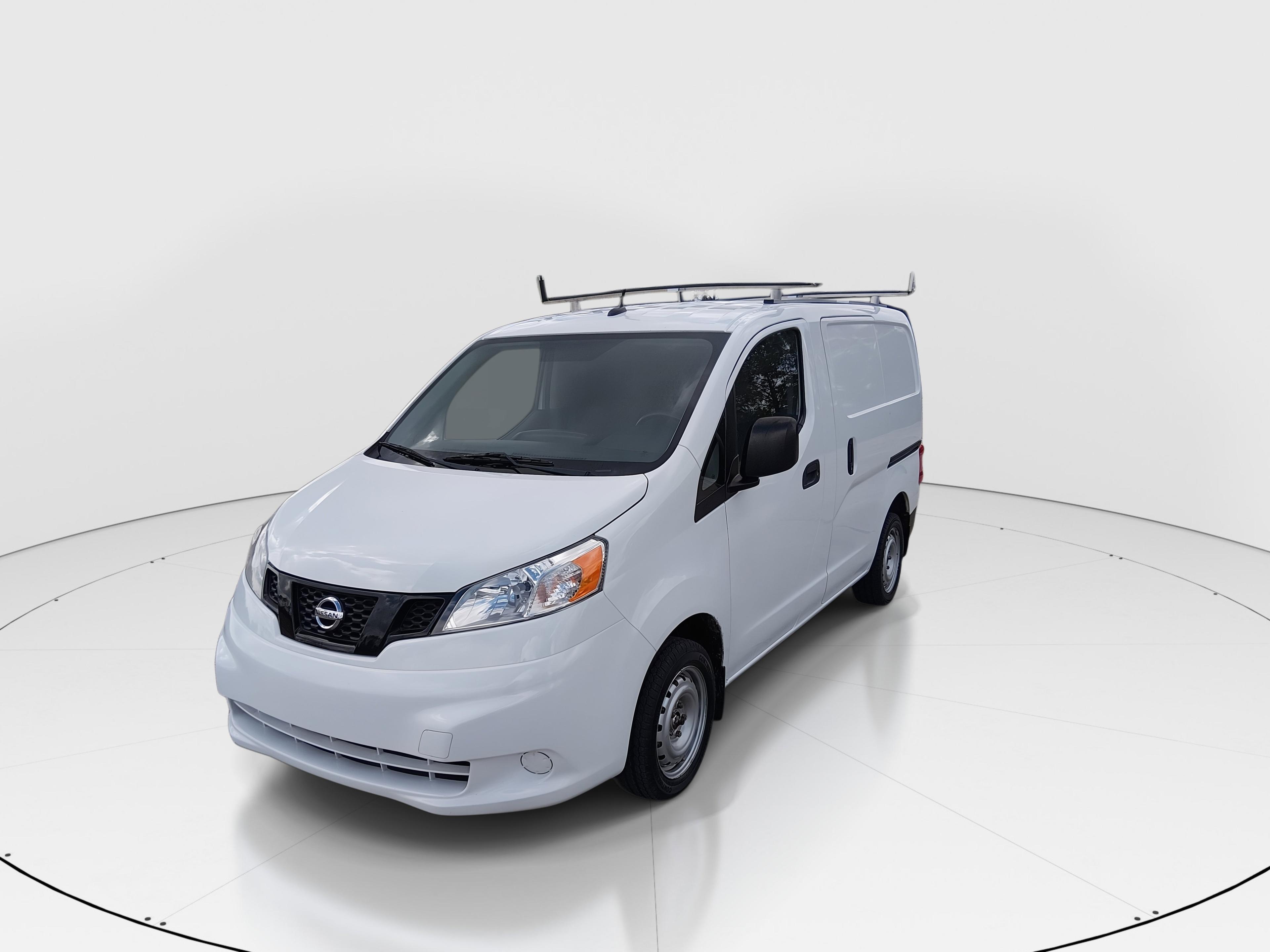 Nissan Nv200 Compact Cargo - Thumbnail 3