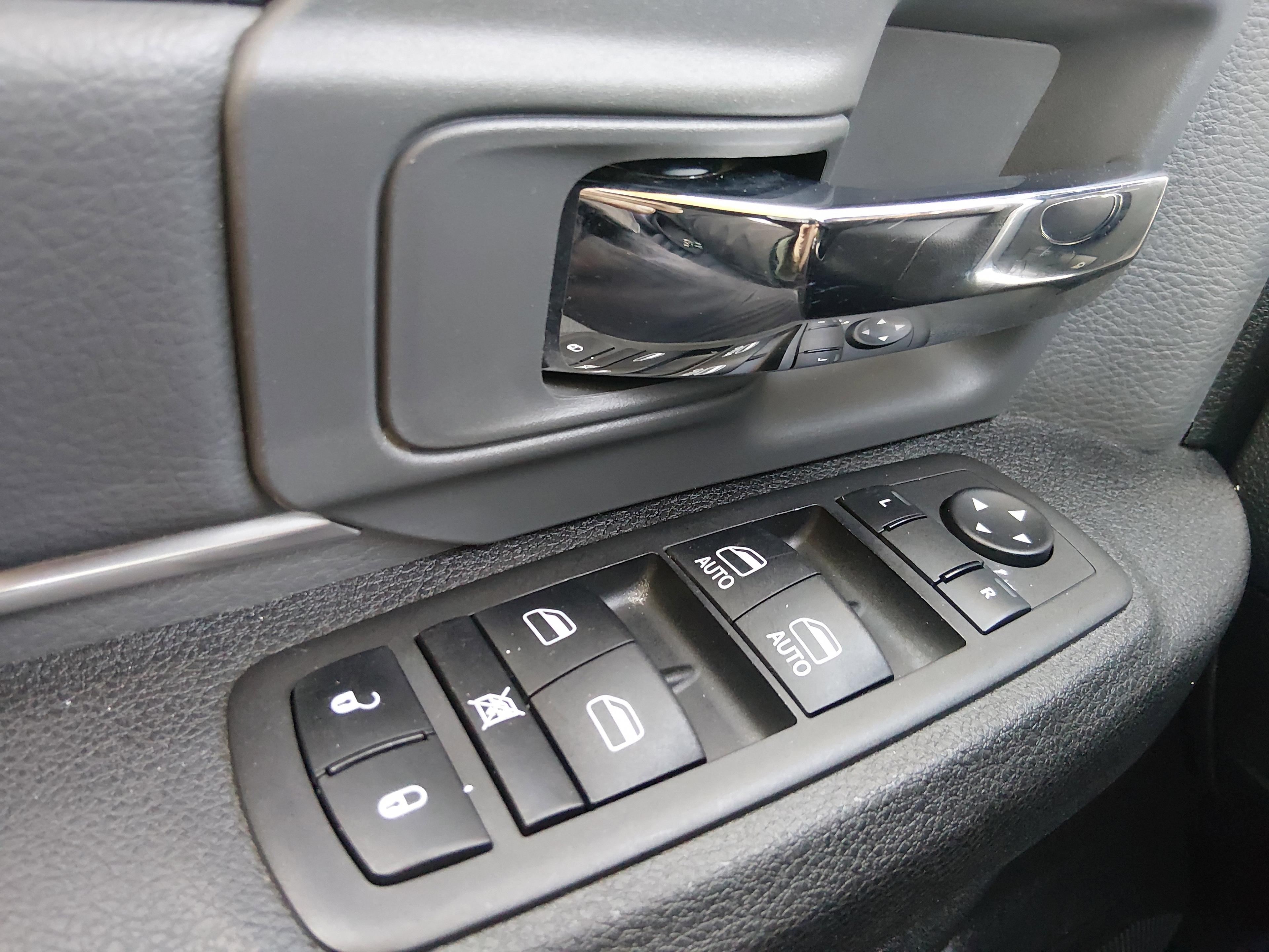 Ram 1500 Classic Slt 4X2 Quad Cab 6'4" Box - Thumbnail 18