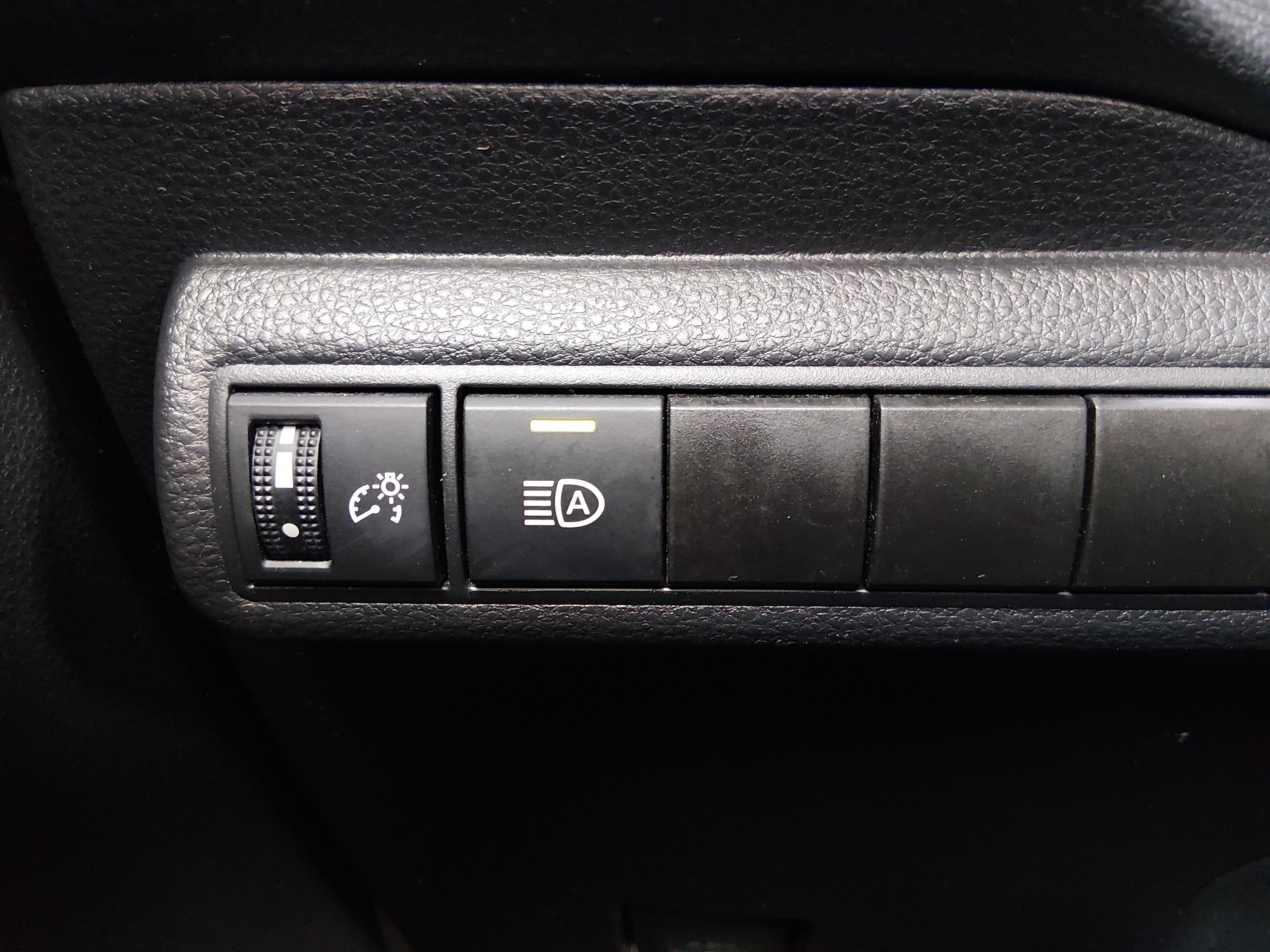 Toyota Corolla Le Cvt - Thumbnail 18