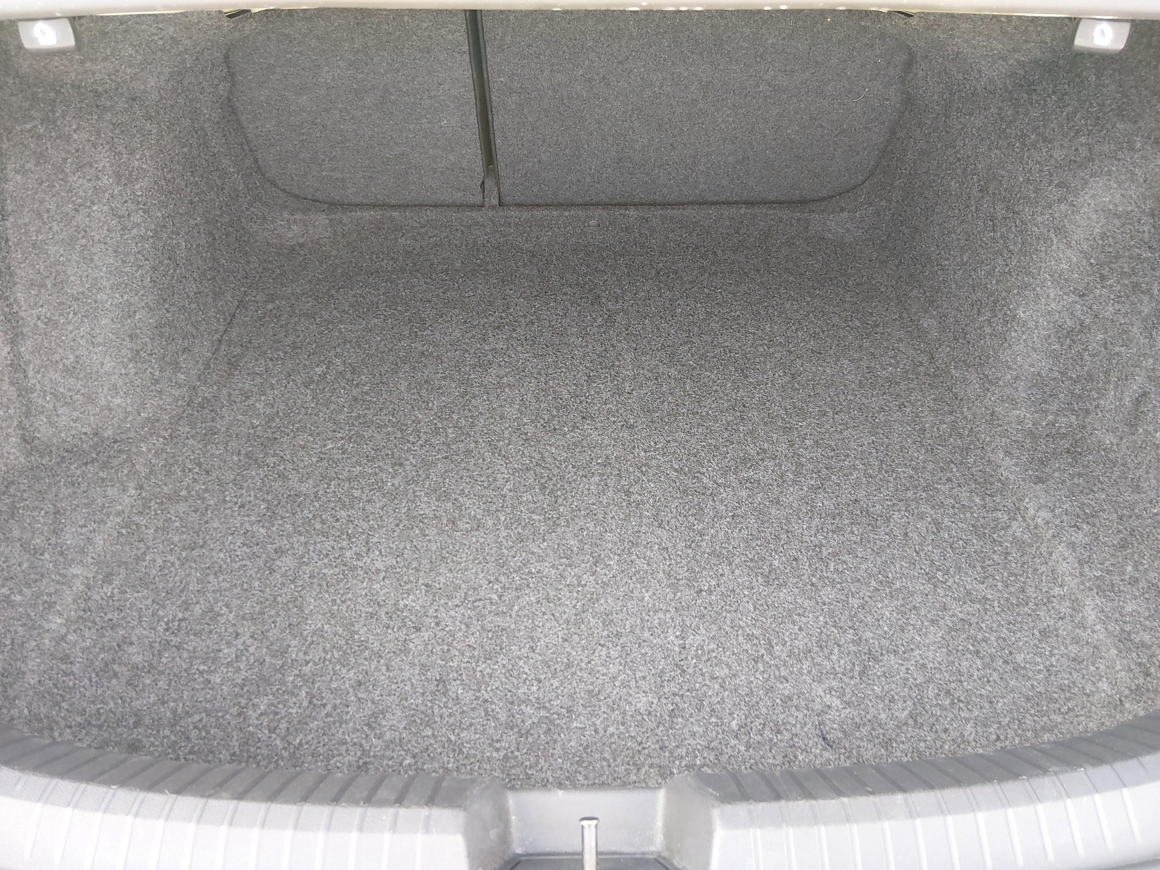 Volkswagen Jetta S Auto - Thumbnail 11