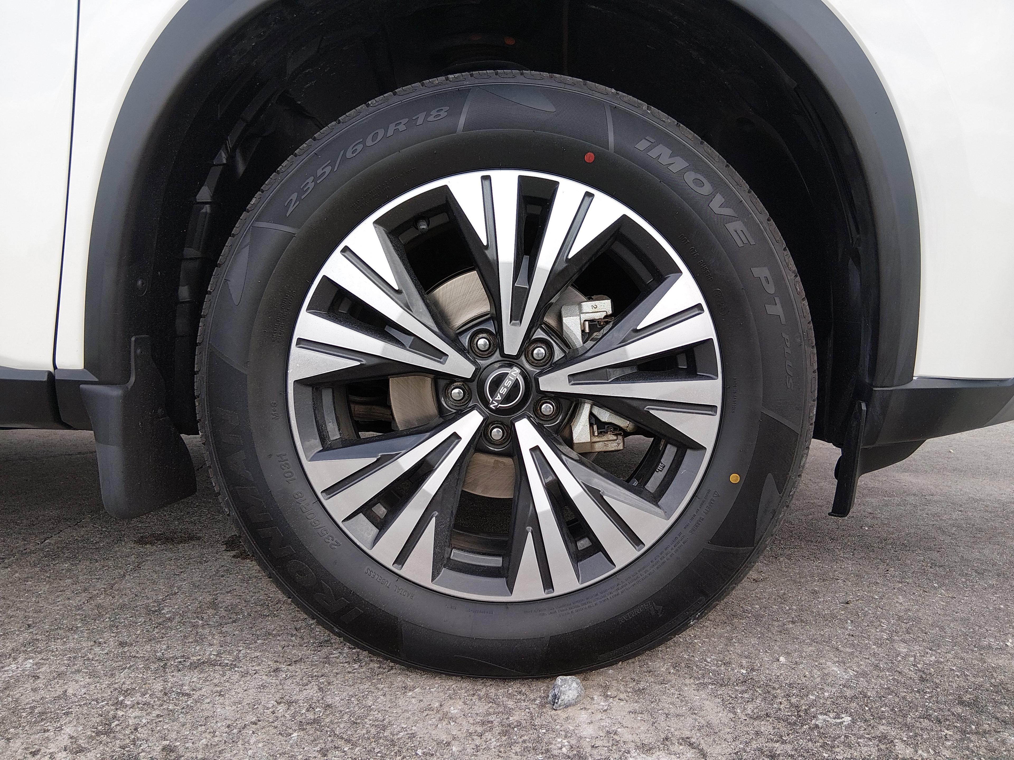 Nissan Rogue Awd Sv - Thumbnail 10