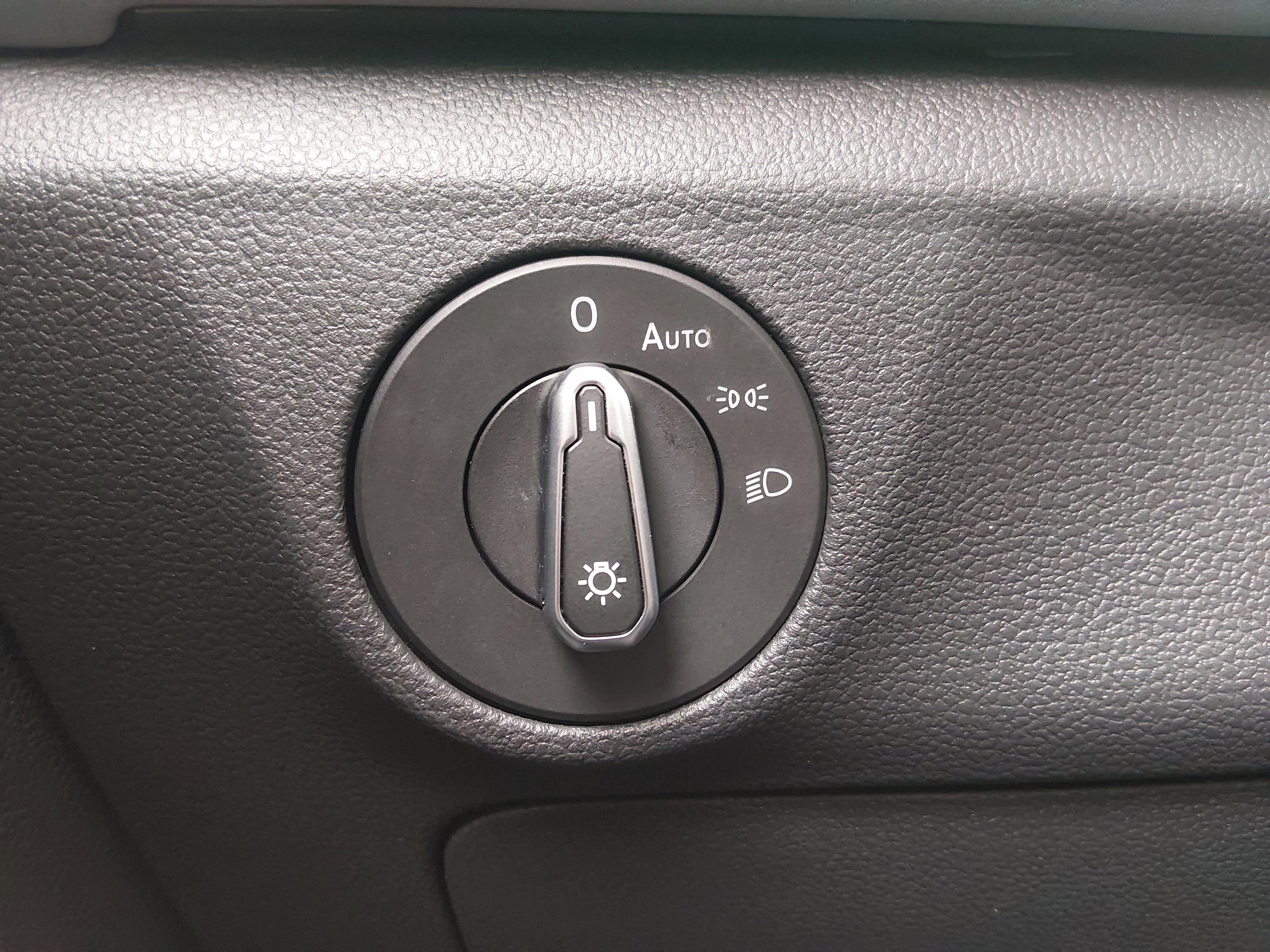 Volkswagen Jetta Se Auto - Thumbnail 19