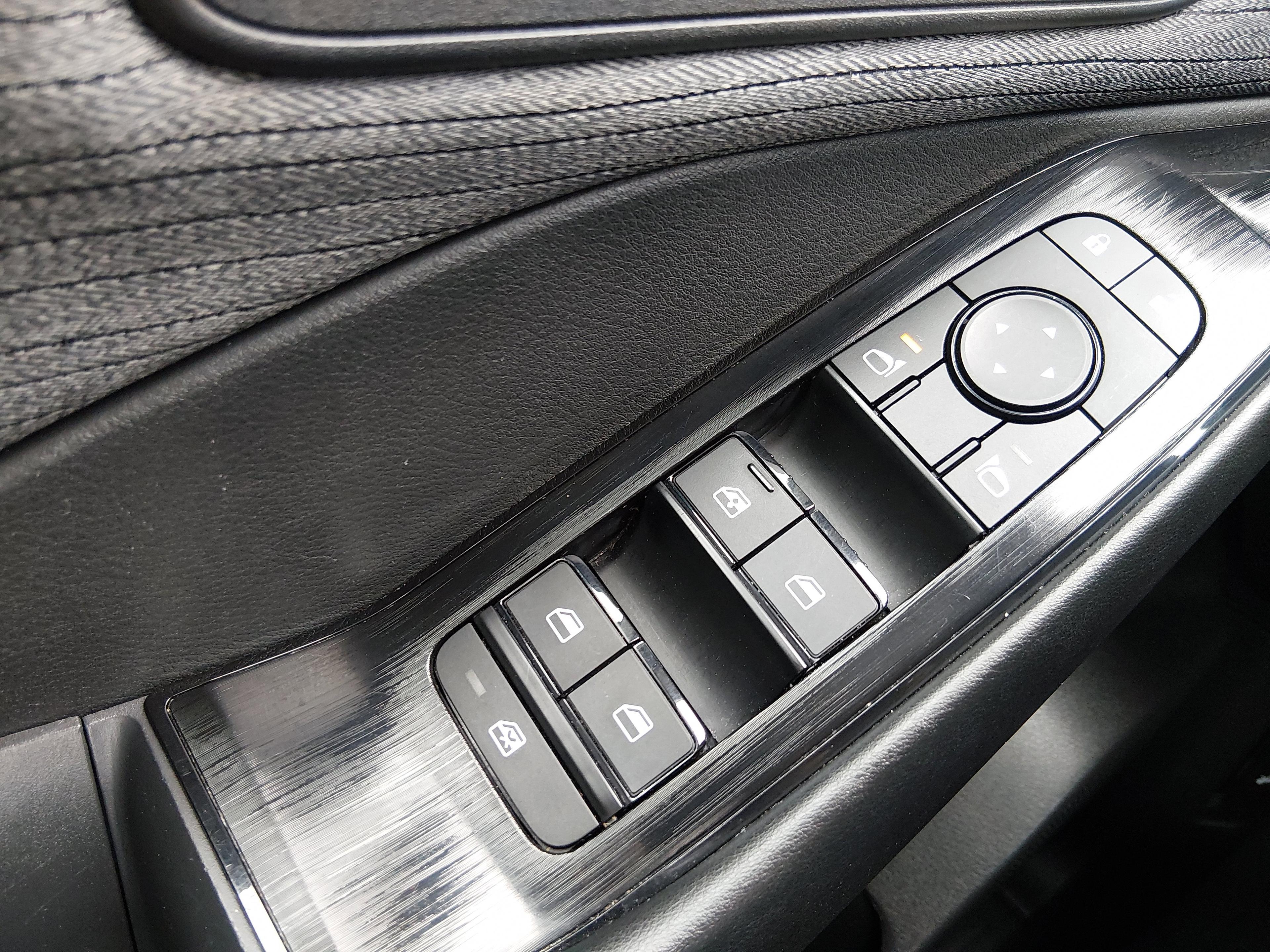 Nissan Rogue Fwd S - Thumbnail 17