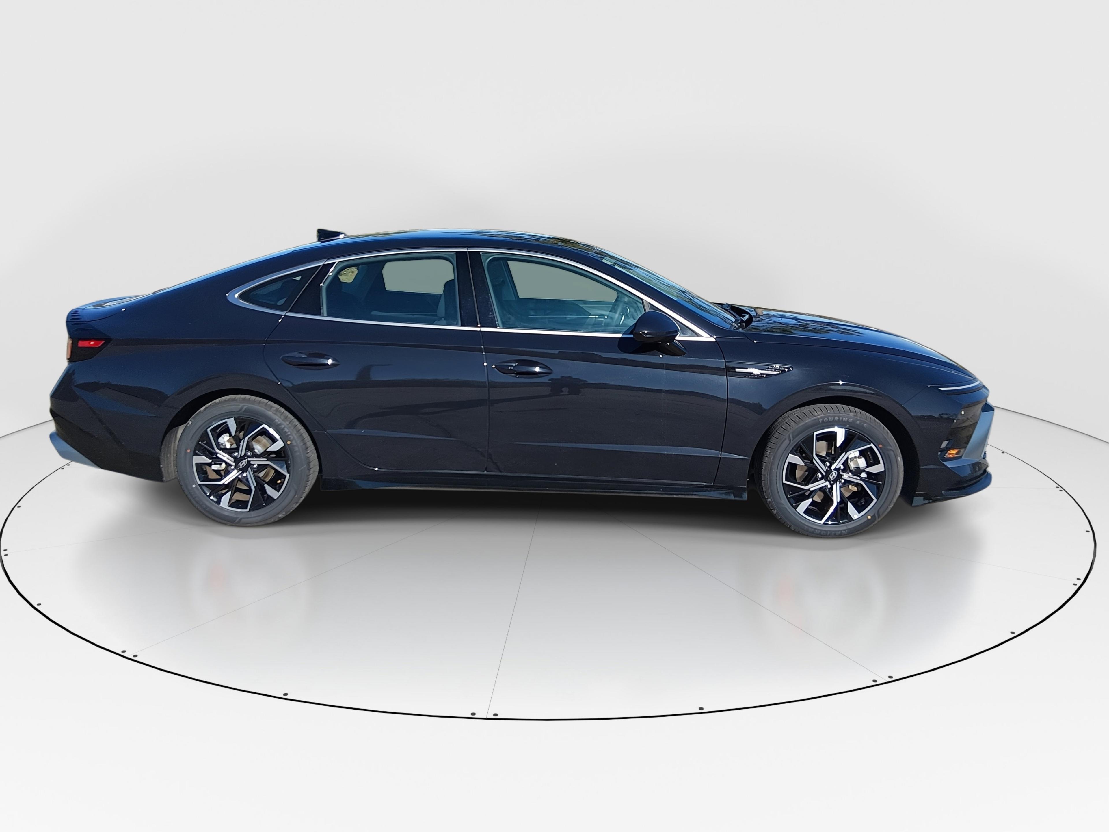 Hyundai Sonata Sel Fwd - Thumbnail 8