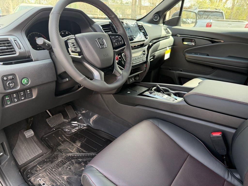 Honda Ridgeline Black Edition - Thumbnail 17