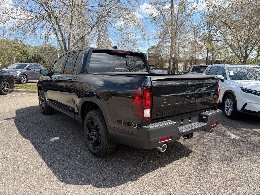 Honda Ridgeline Black Edition - Thumbnail 5