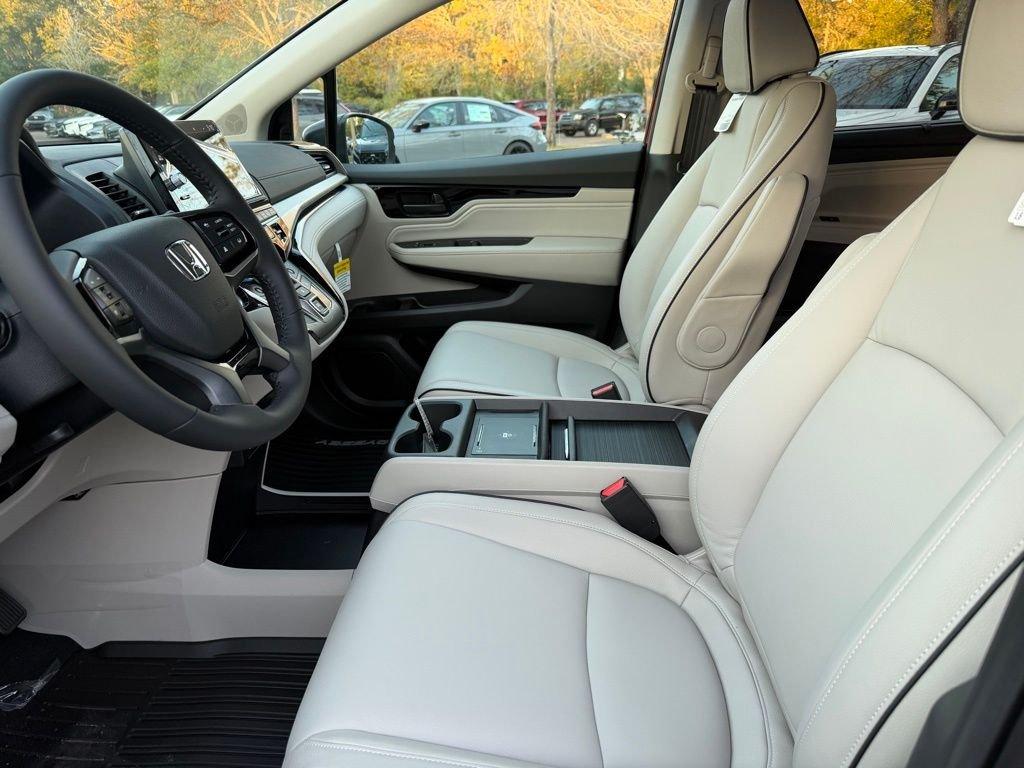 Honda Odyssey Touring - Thumbnail 16