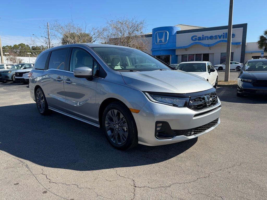 Honda Odyssey Touring - Thumbnail 2