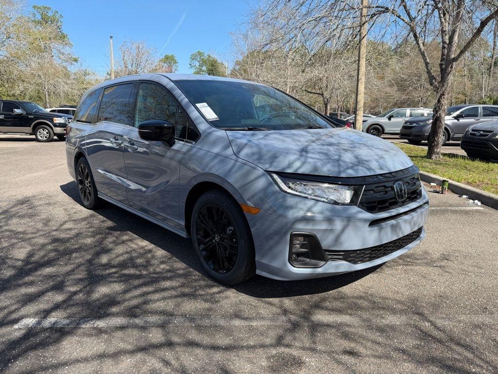 Honda Odyssey Sport-L - Thumbnail 2