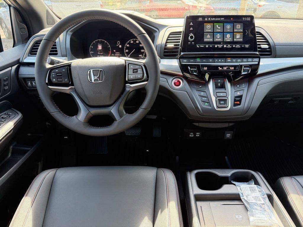Honda Odyssey Sport-L - Thumbnail 11