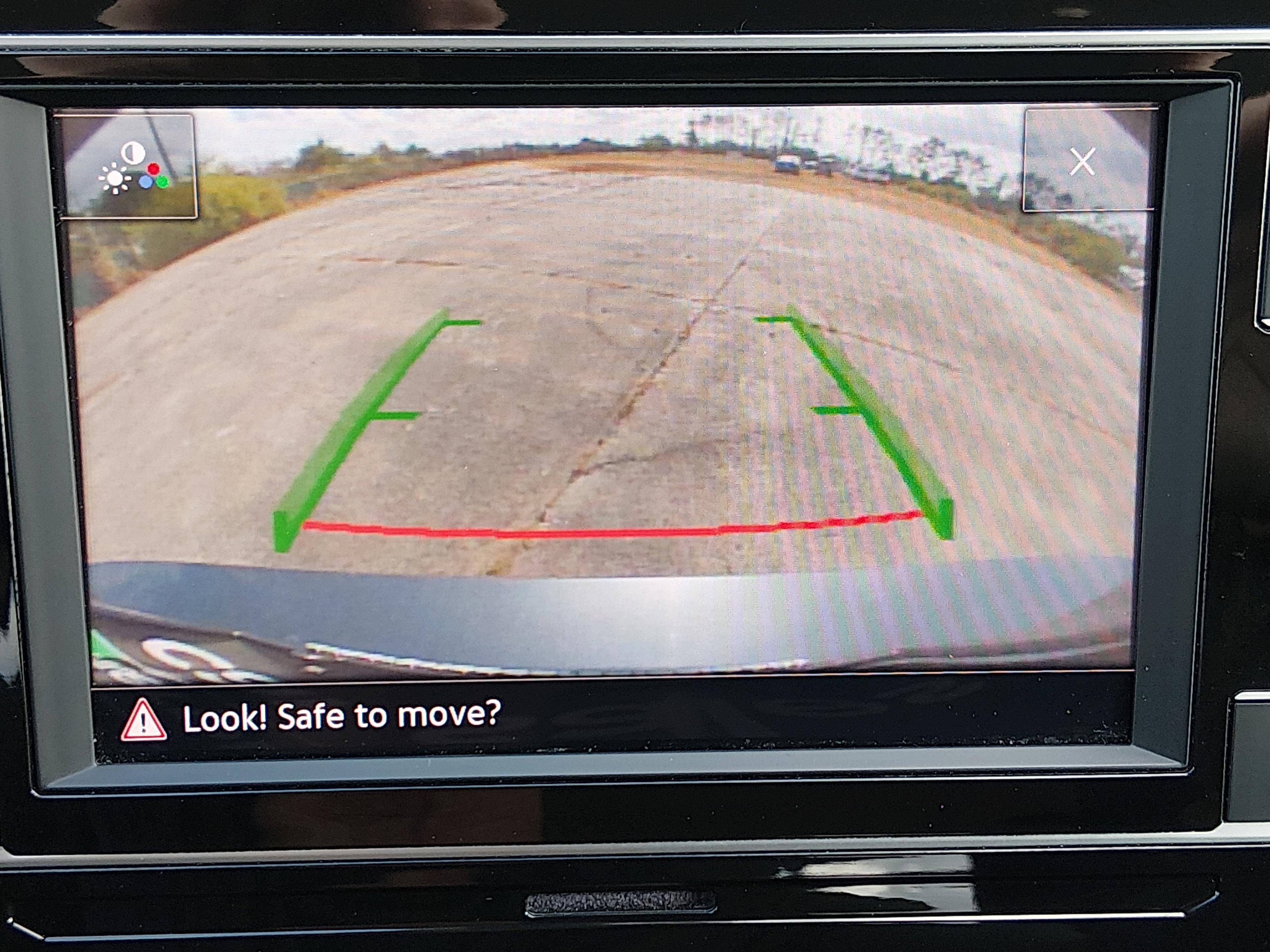 Volkswagen Tiguan 2.0T S 4Motion - Thumbnail 16