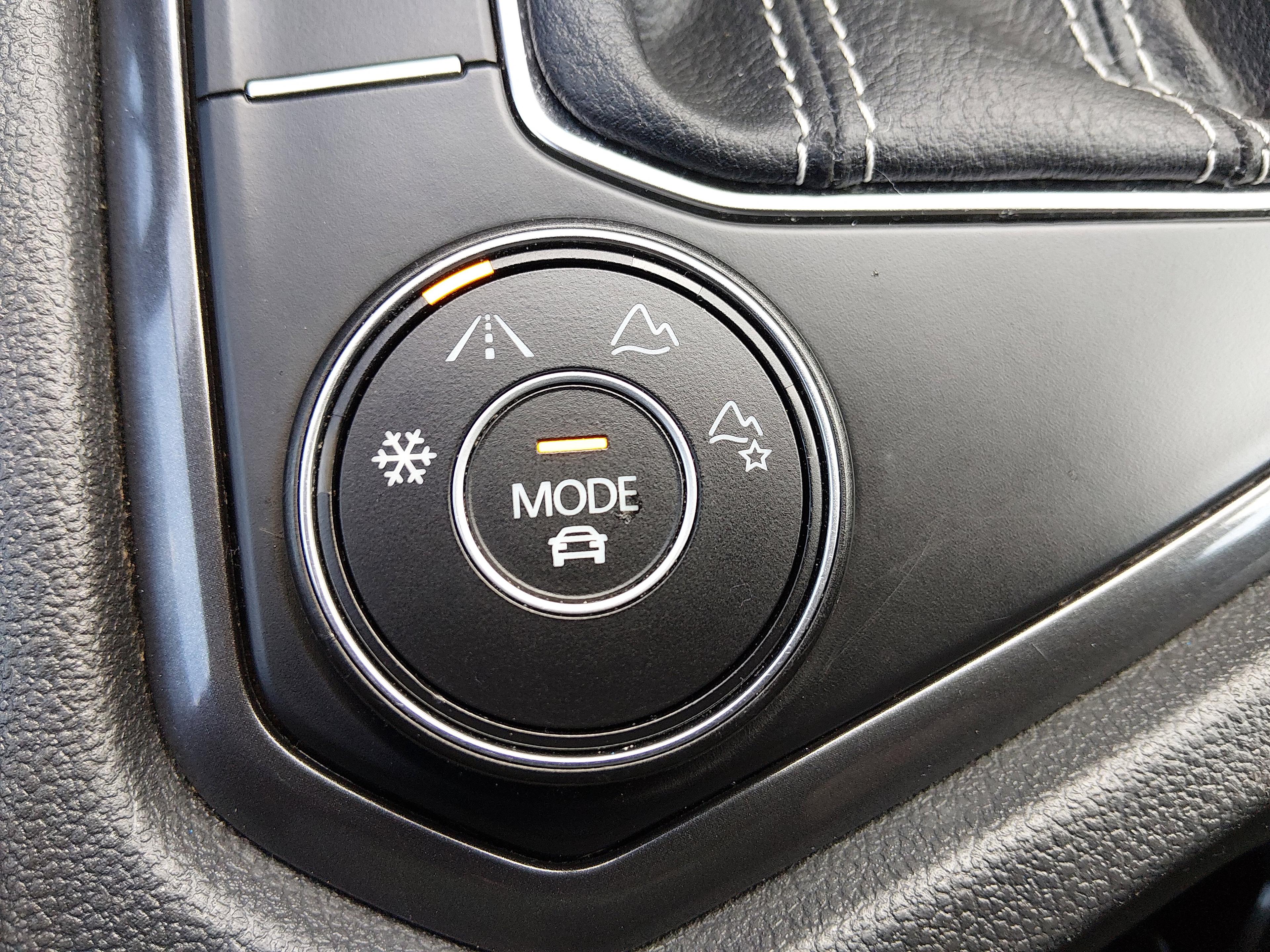 Volkswagen Tiguan 2.0T S 4Motion - Thumbnail 19