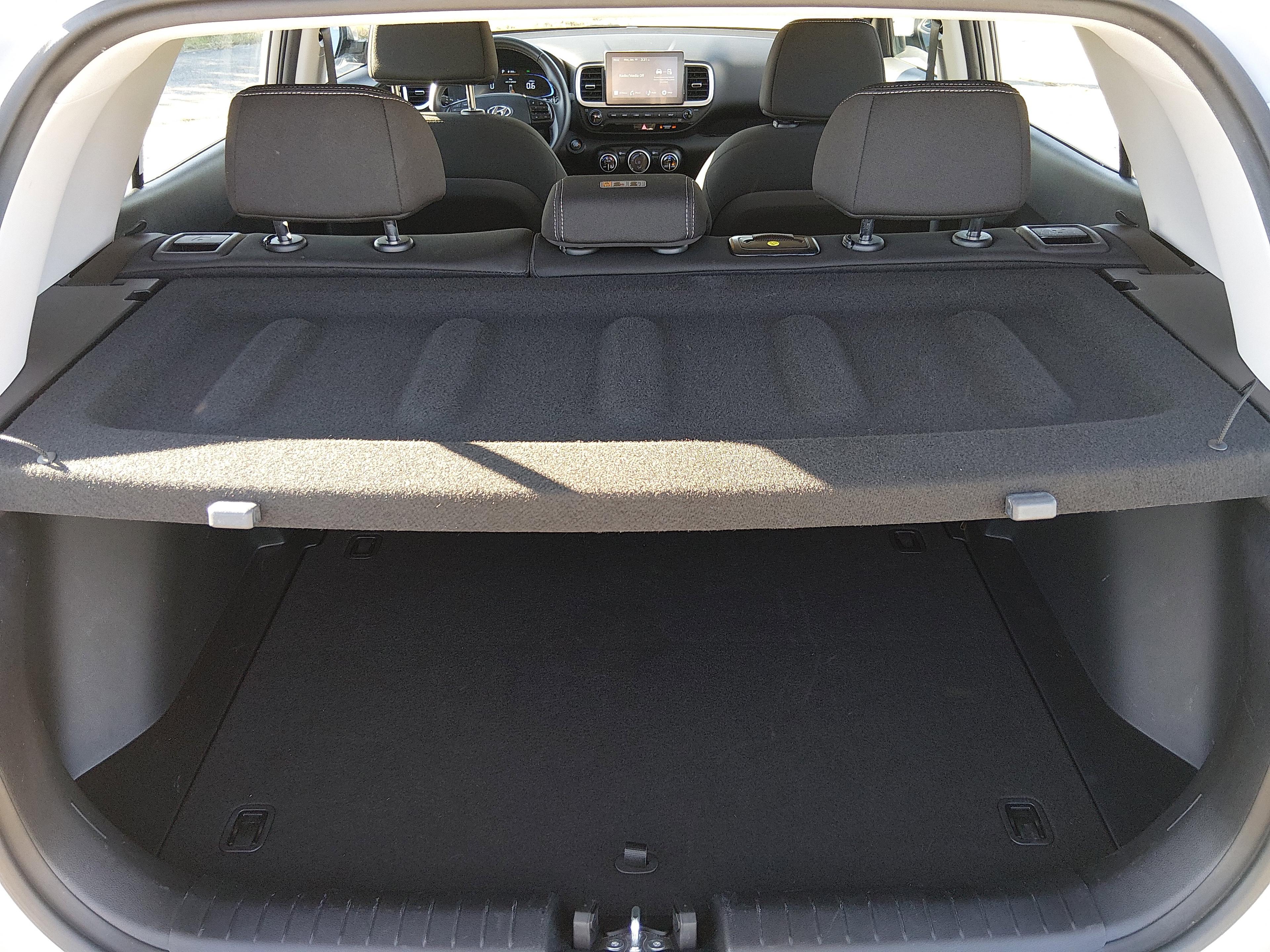 Hyundai Venue Sel Ivt - Thumbnail 11